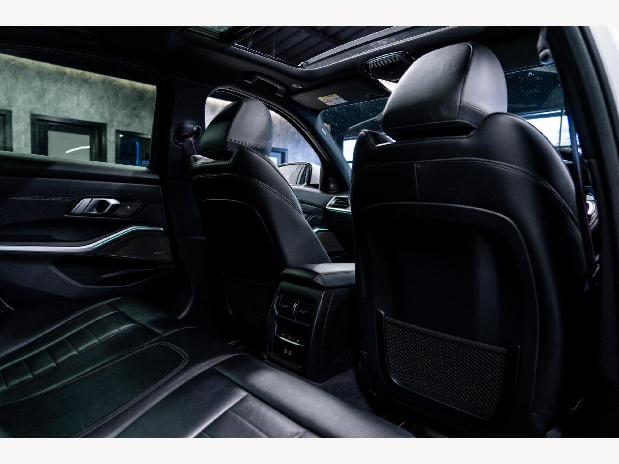 2021 BMW 3 Series image 48