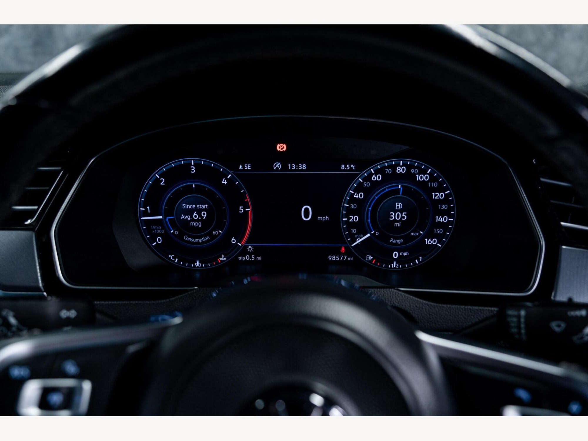 2018 Volkswagen Passat image 16