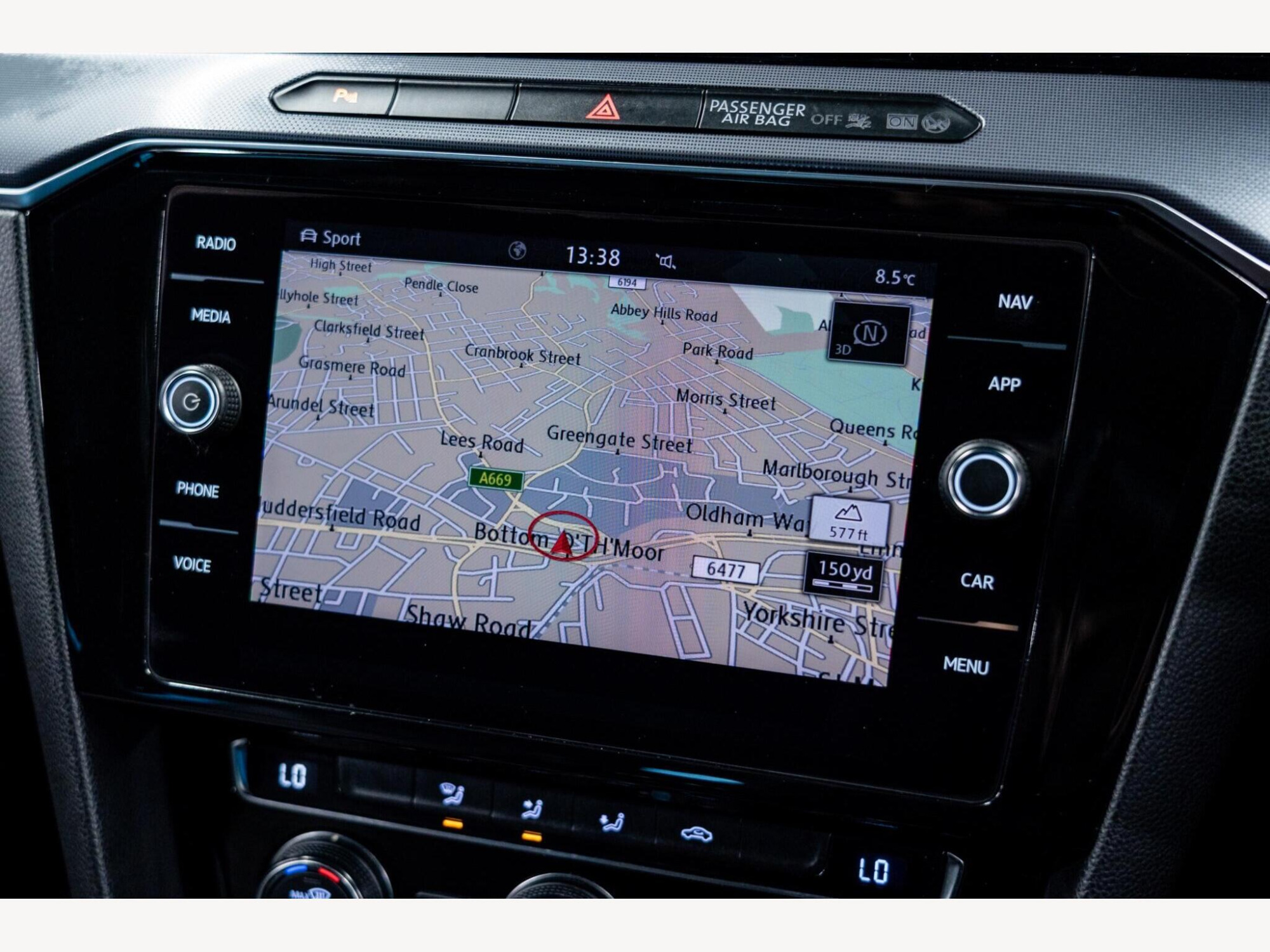 2018 Volkswagen Passat image 23