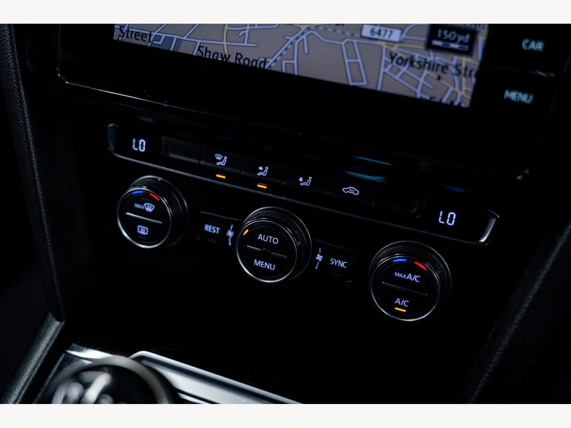 2018 Volkswagen Passat image 31
