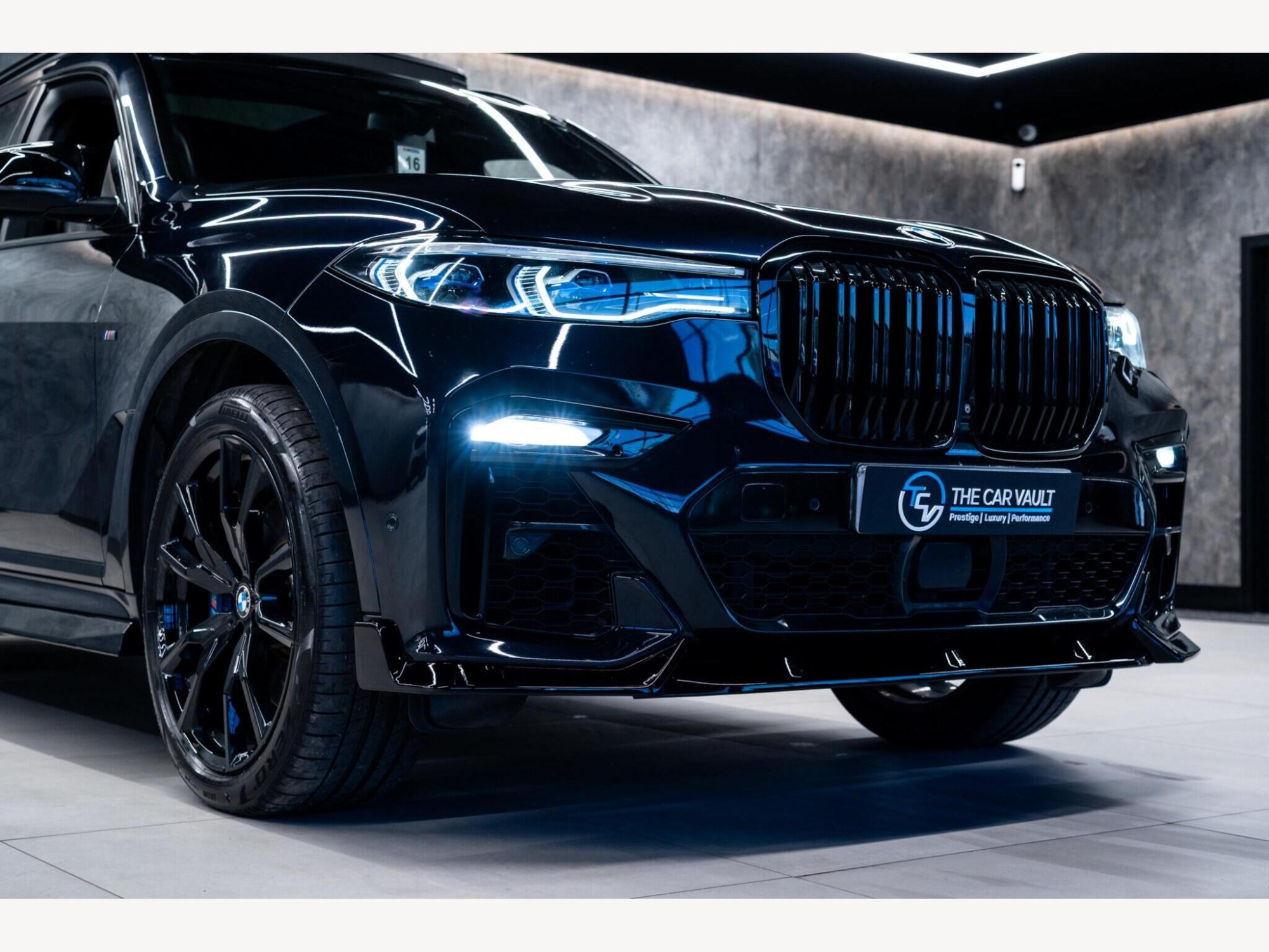 2019 BMW X7 image 10