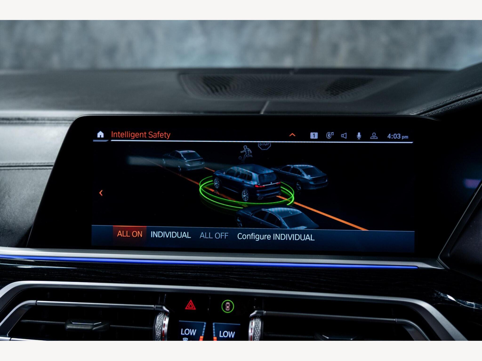 2019 BMW X7 image 34