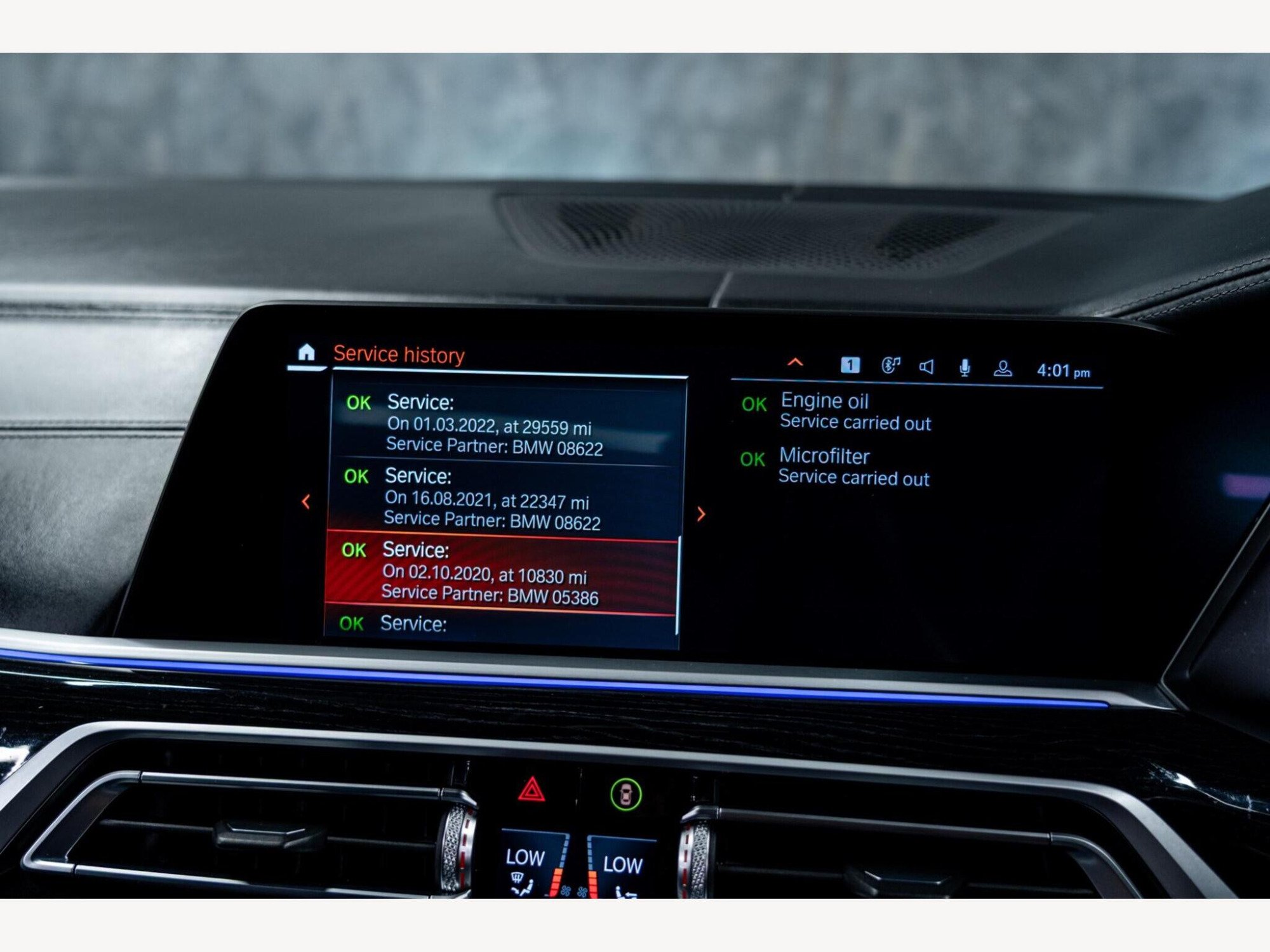 2019 BMW X7 image 24