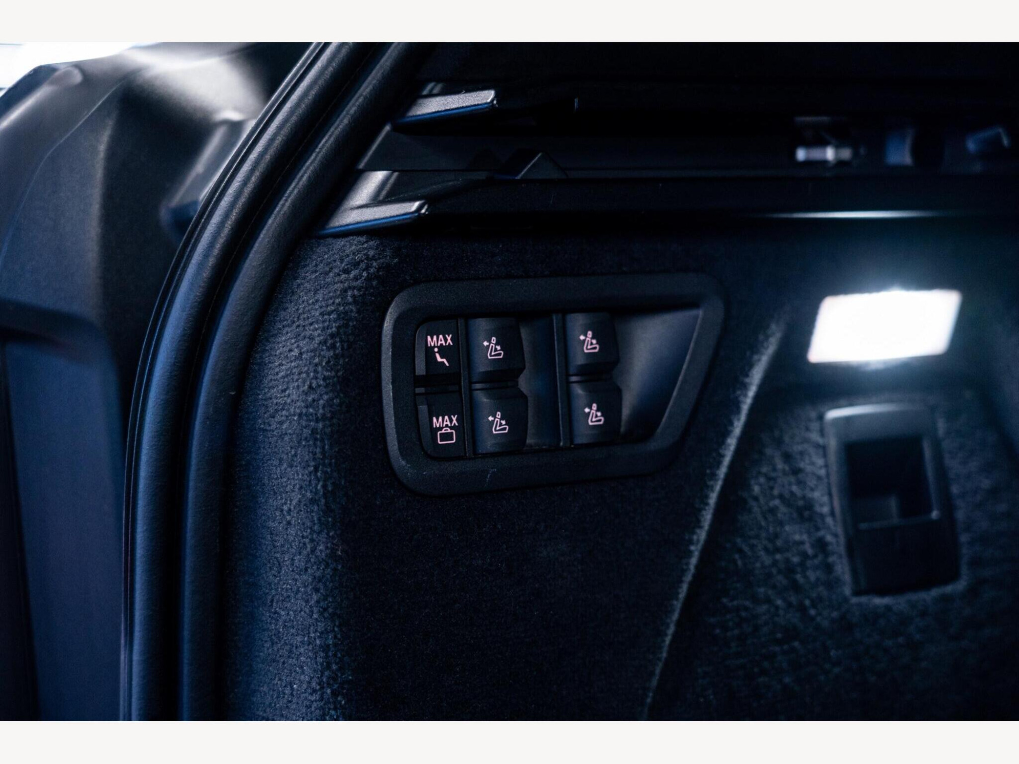 2019 BMW X7 image 63