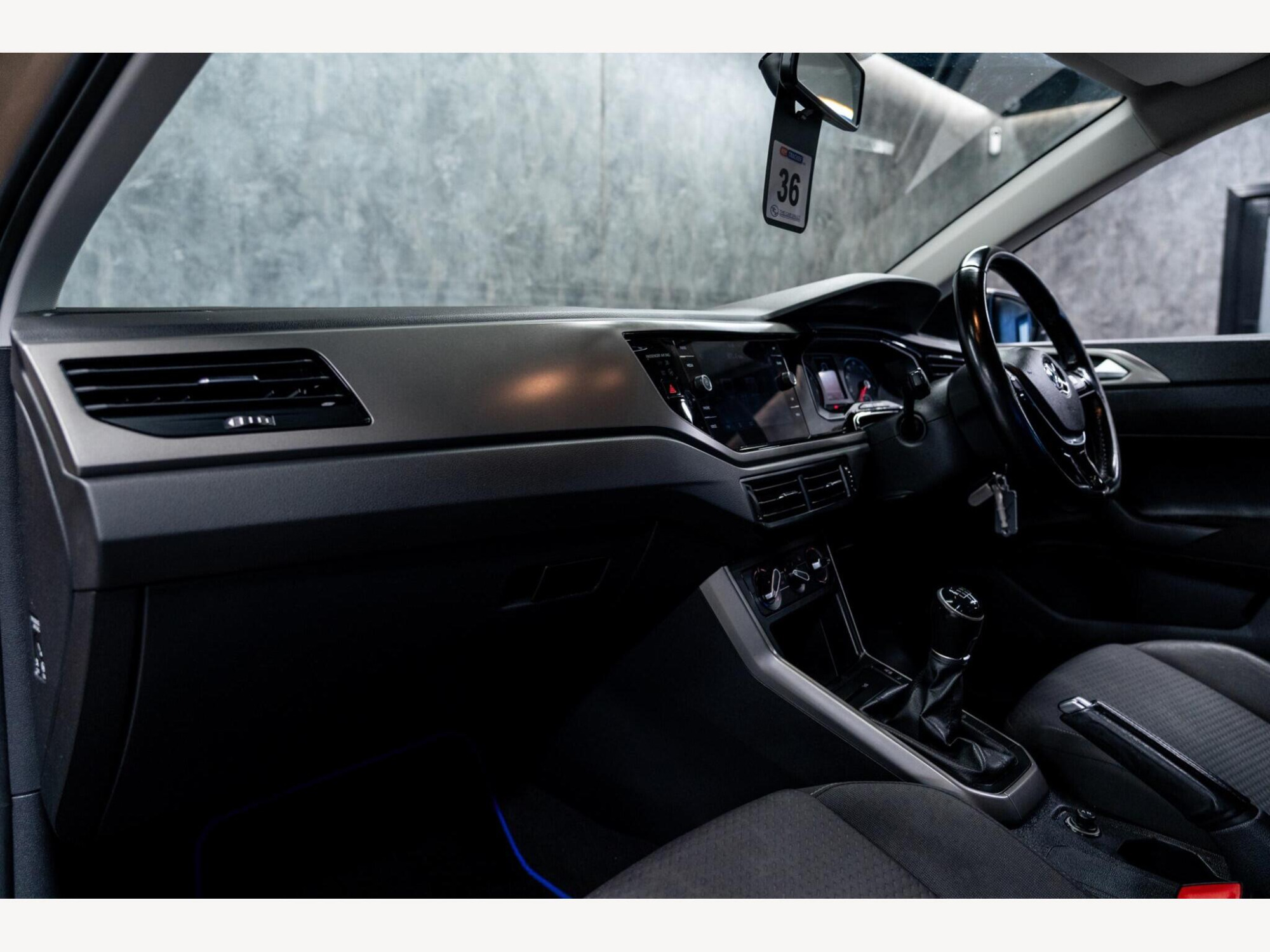 2019 Volkswagen Polo image 29