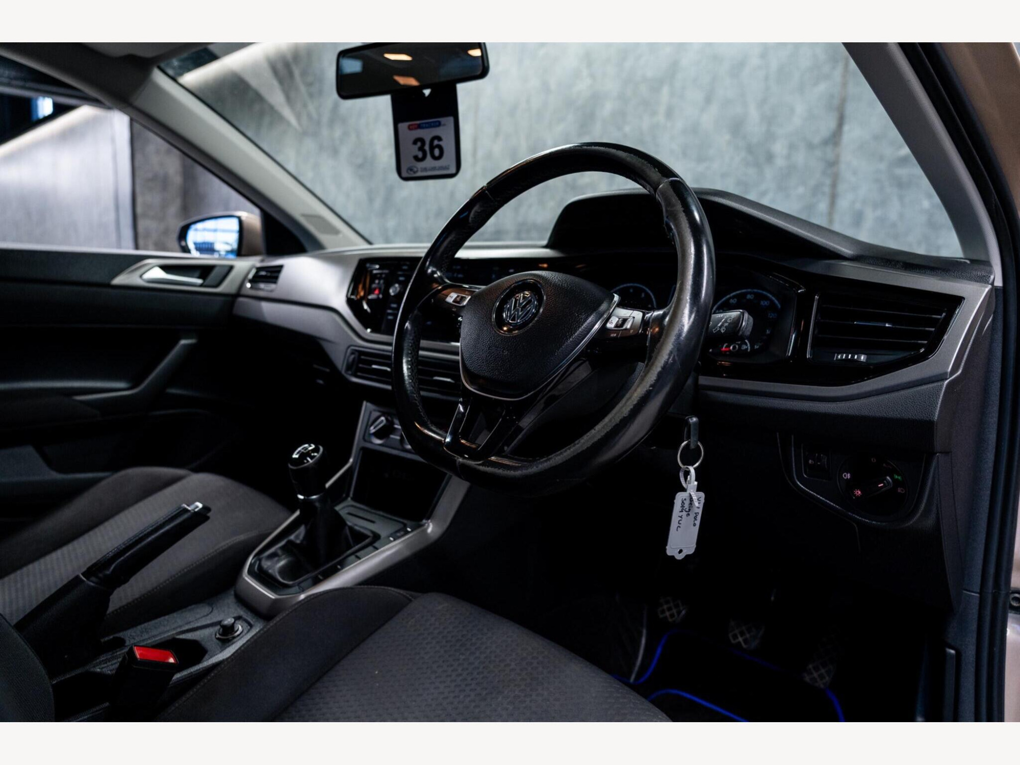 2019 Volkswagen Polo image 13
