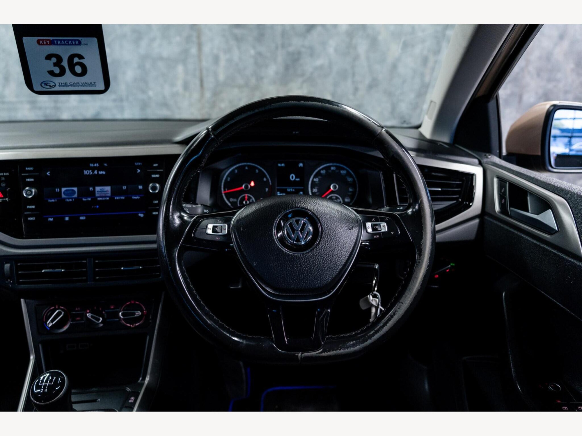 2019 Volkswagen Polo image 14