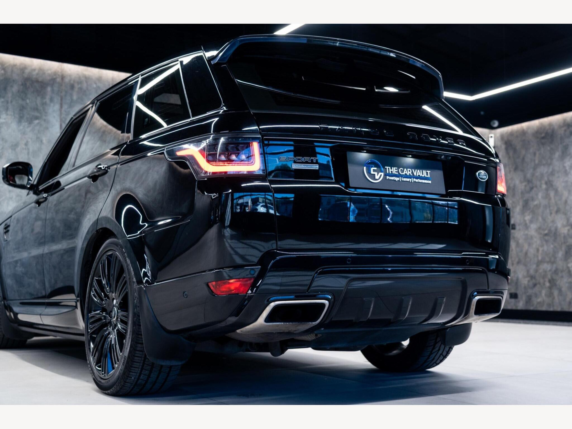 2018 Land Rover Range Rover Sport image 13