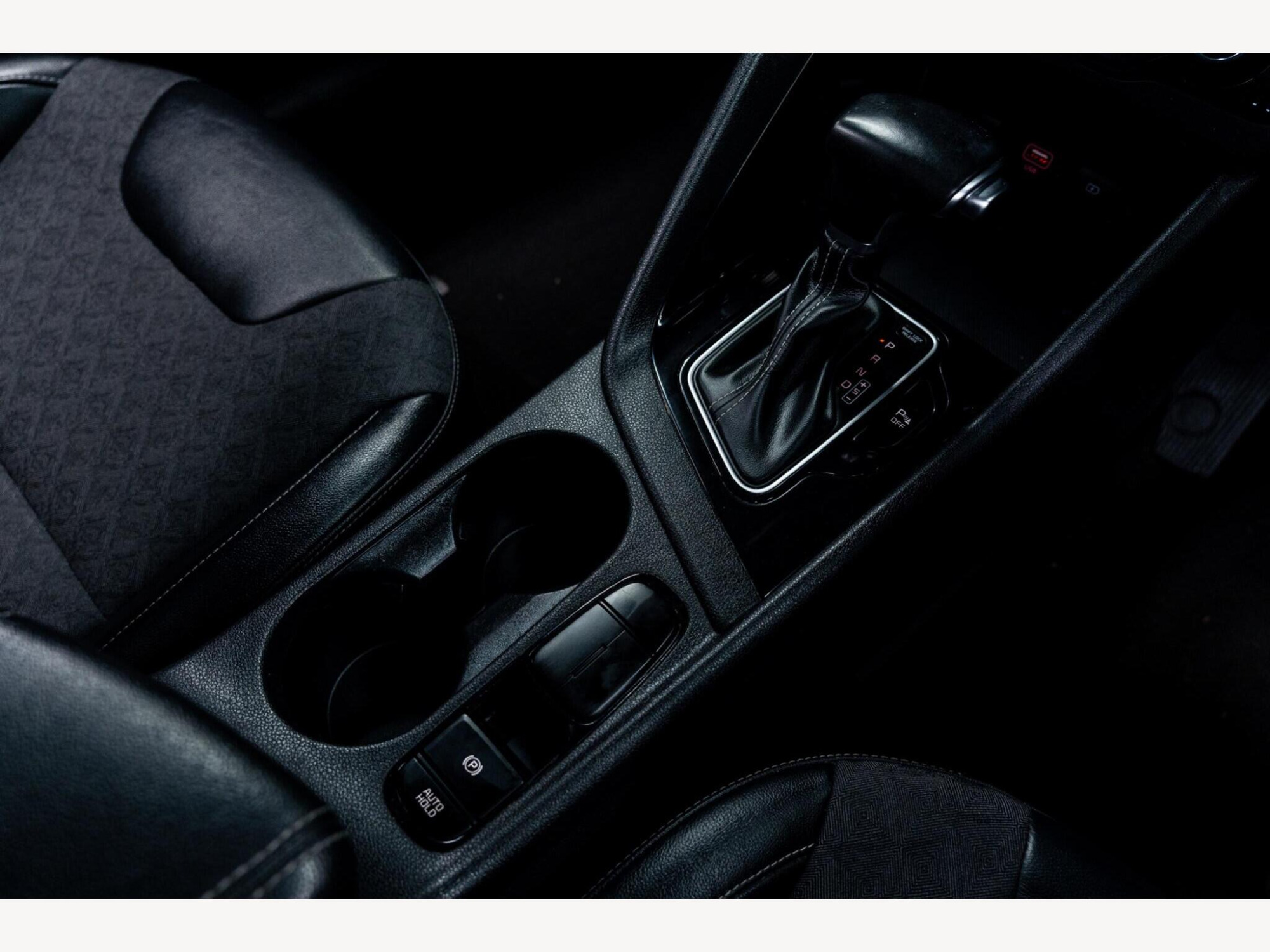 2021 Kia Niro image 24