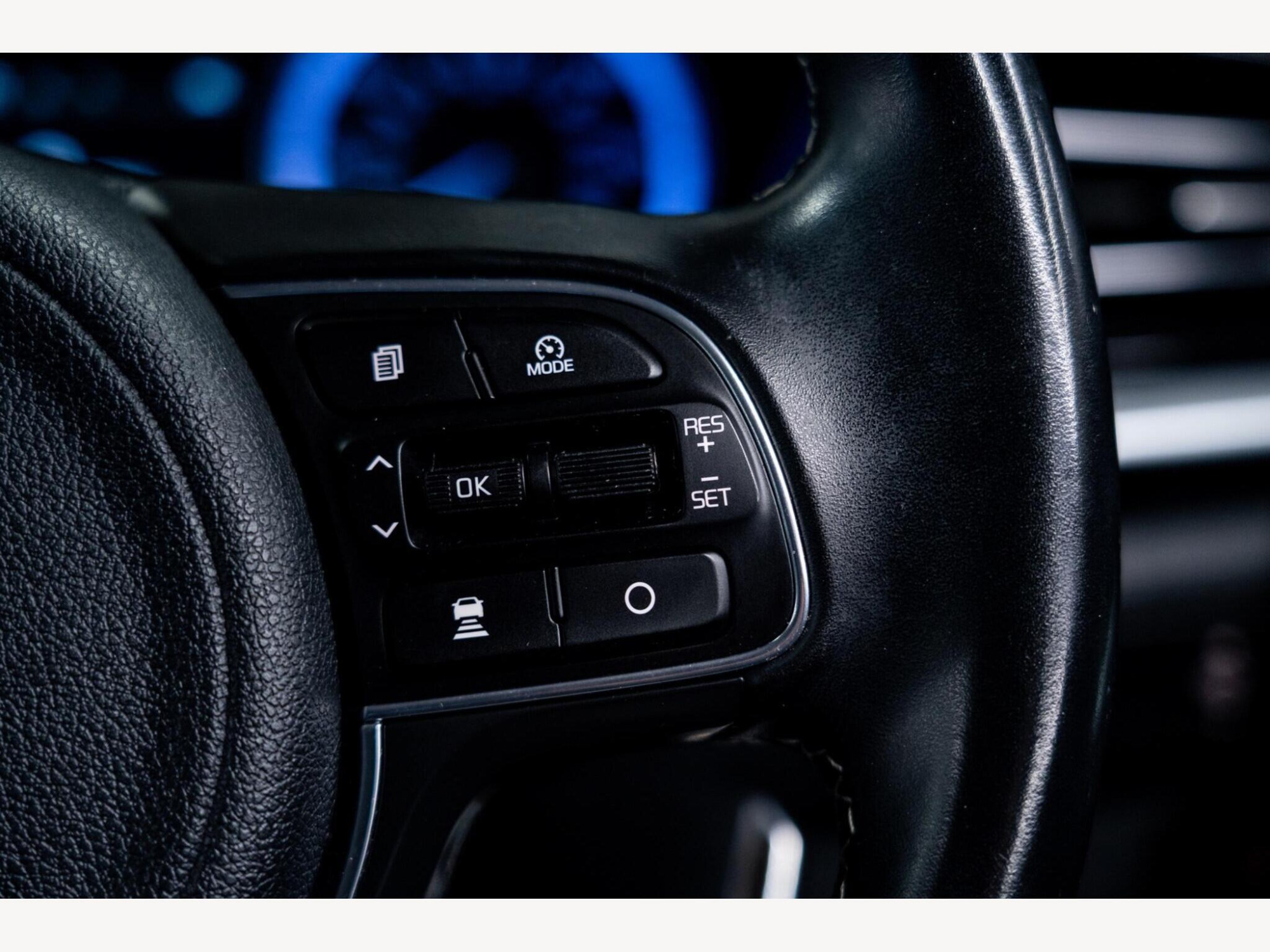 2021 Kia Niro image 26
