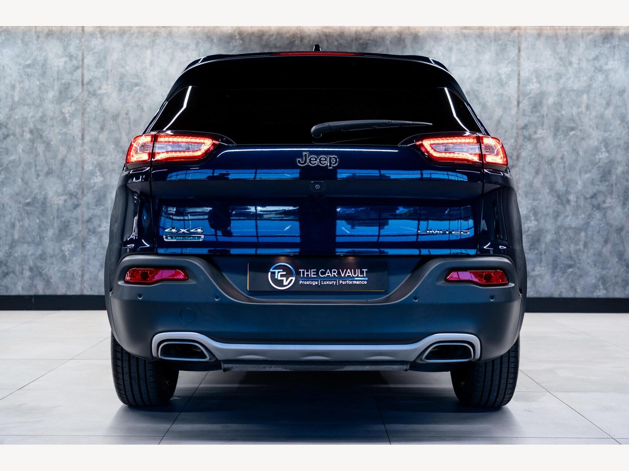 2017 Jeep Cherokee image 7