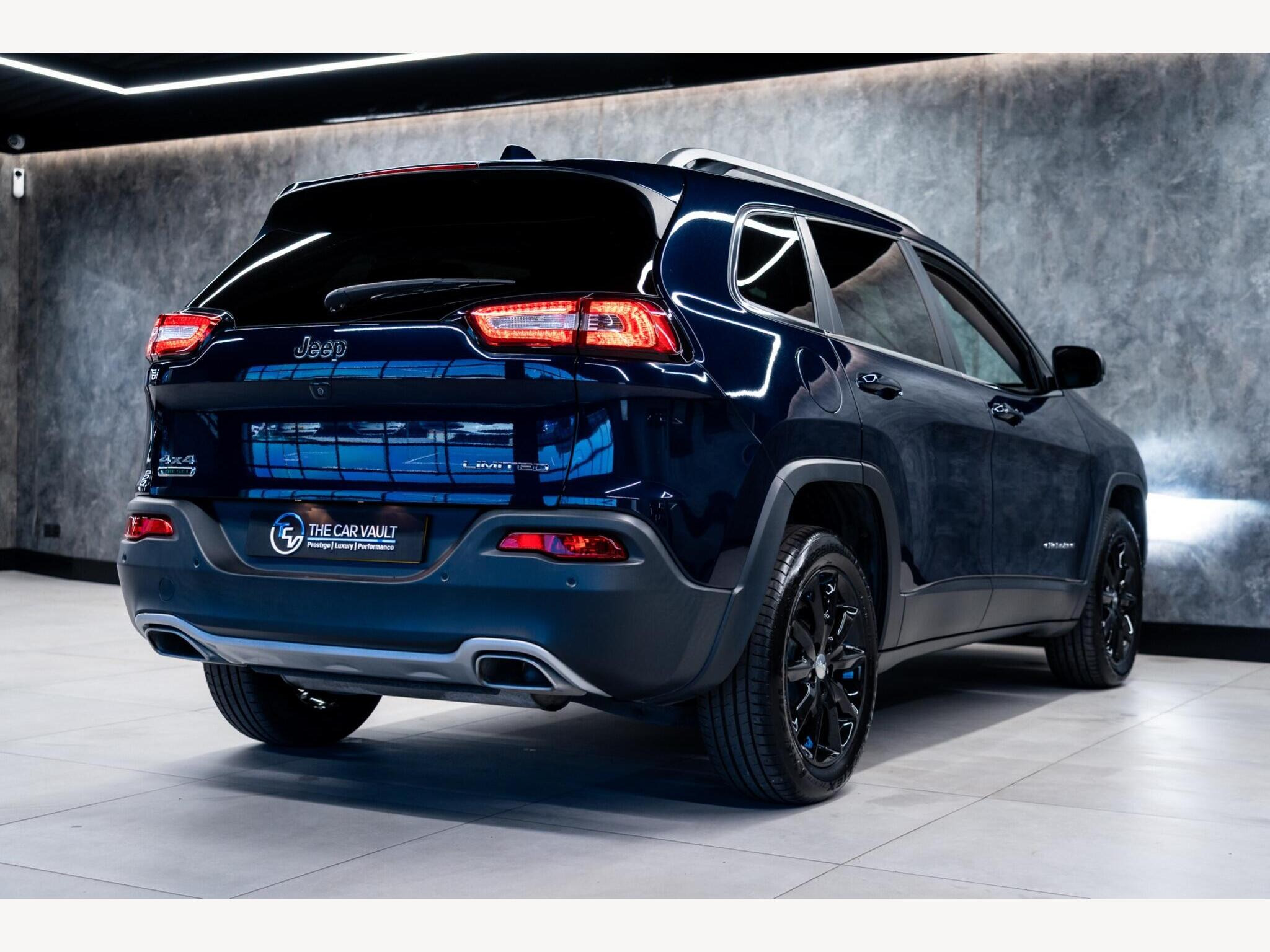 2017 Jeep Cherokee image 3