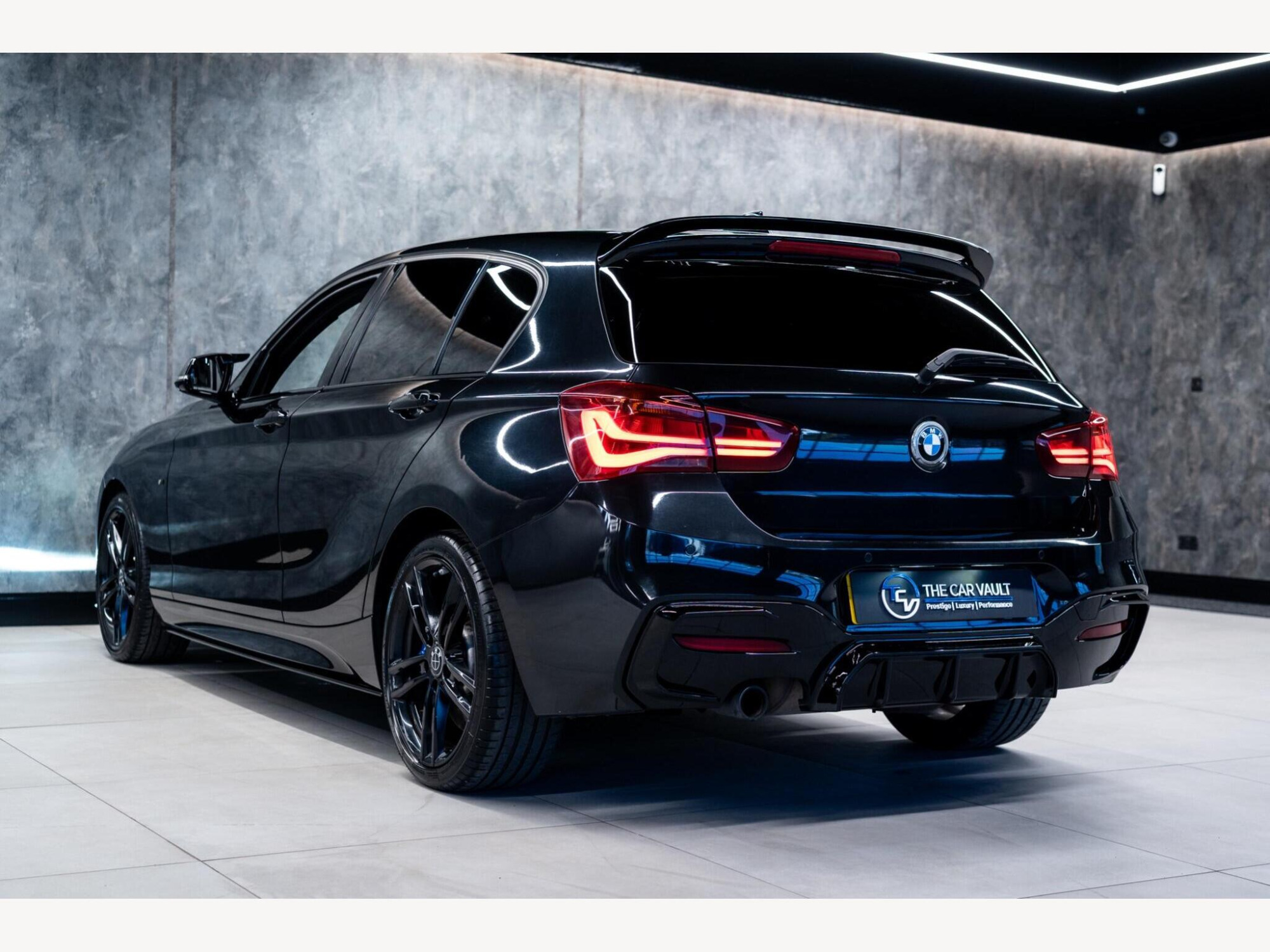 2019 BMW 1 Series image 6