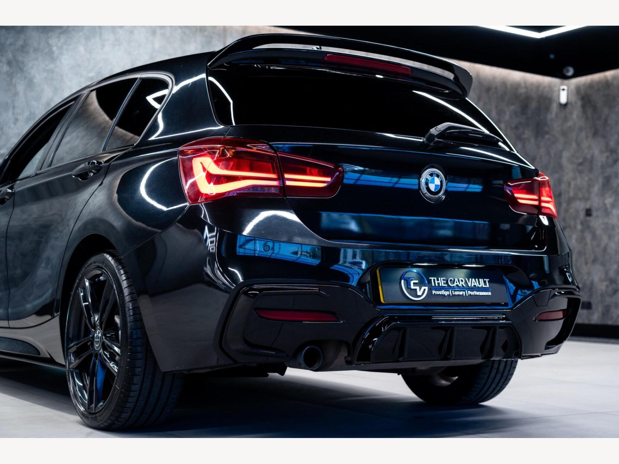 2019 BMW 1 Series image 12