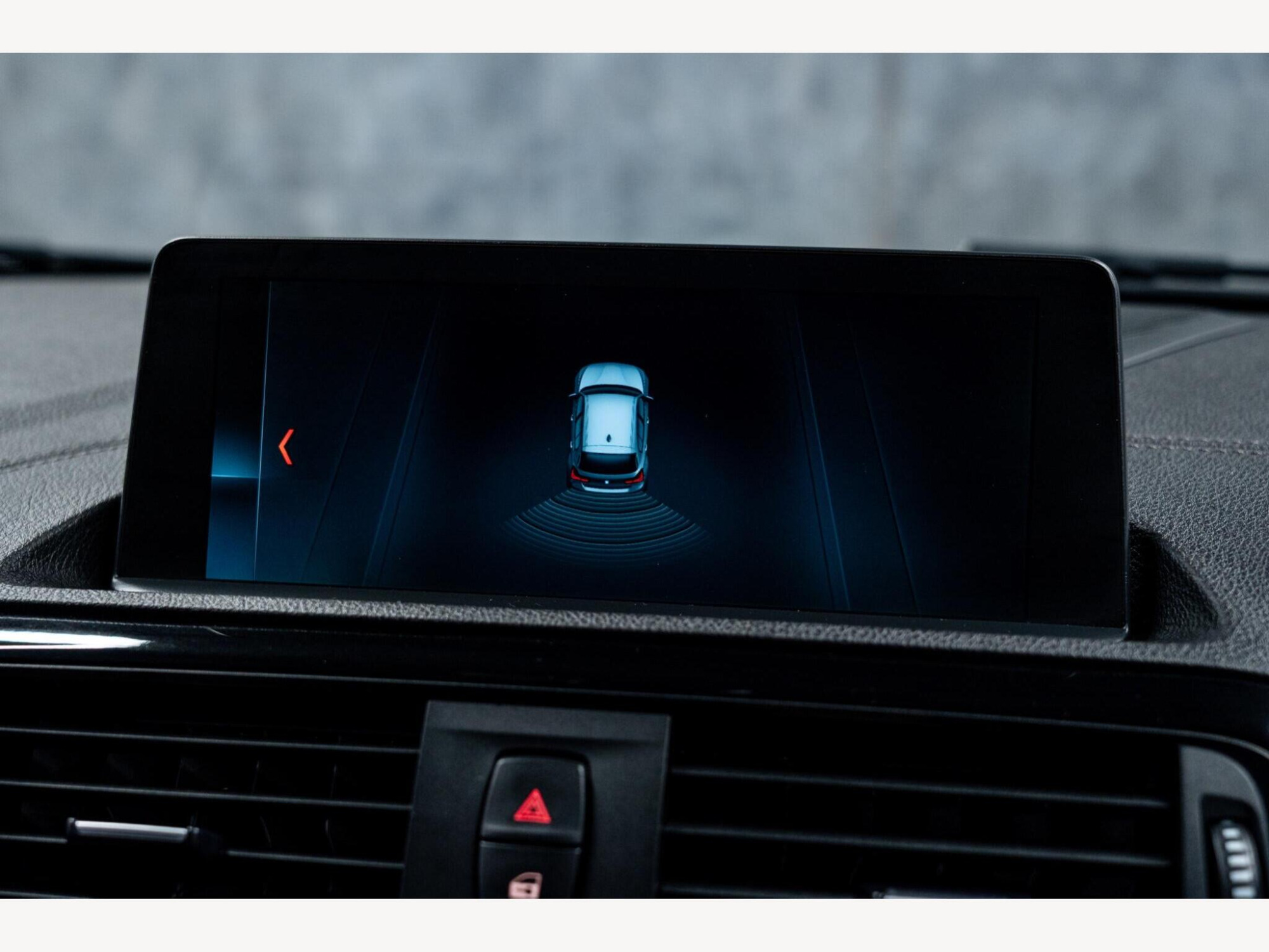 2019 BMW 1 Series image 25