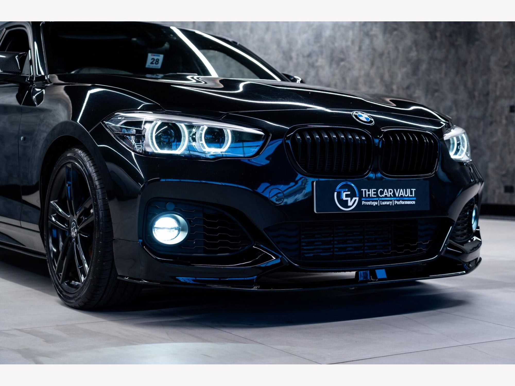 2019 BMW 1 Series image 9