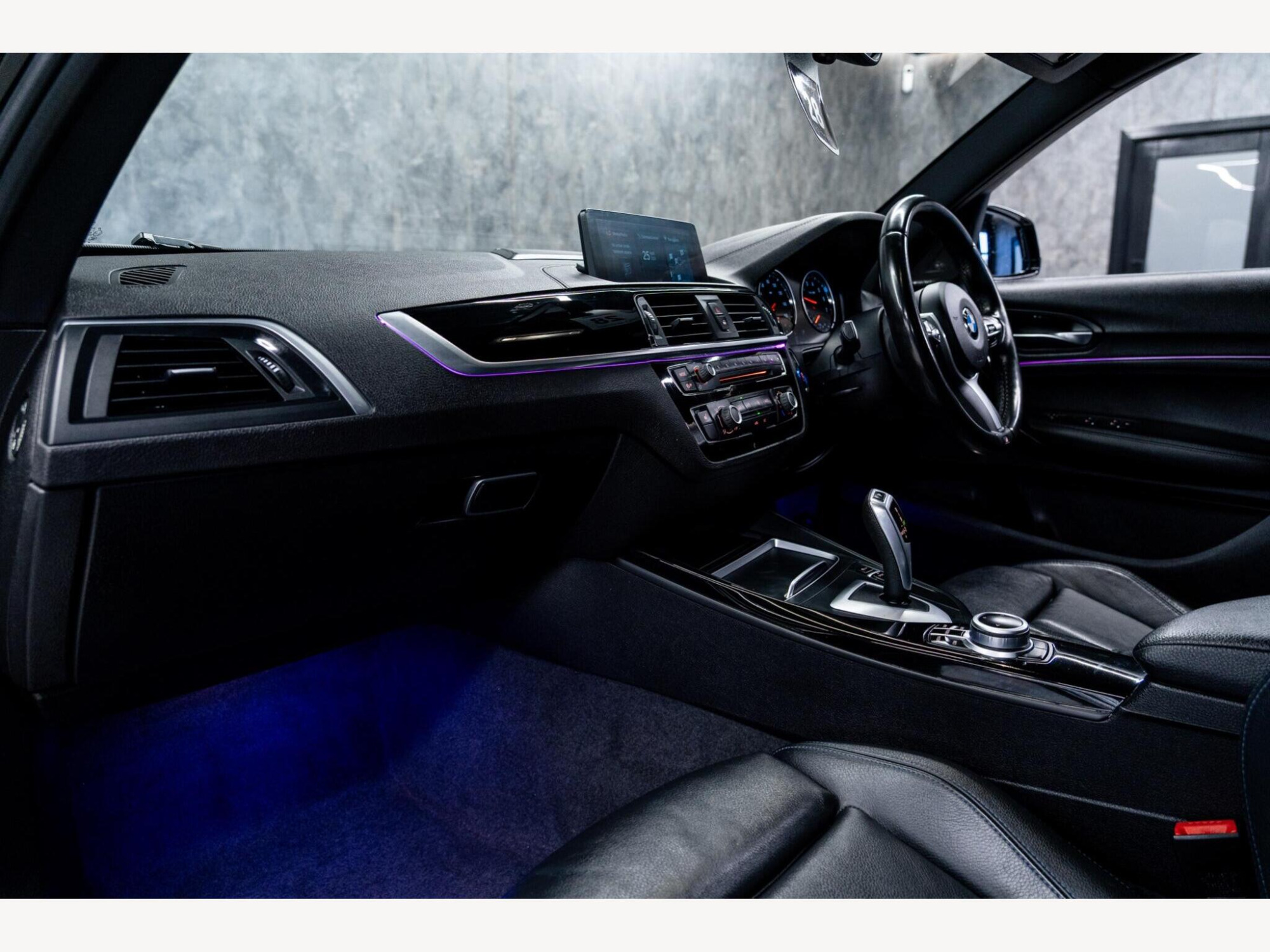 2019 BMW 1 Series image 39