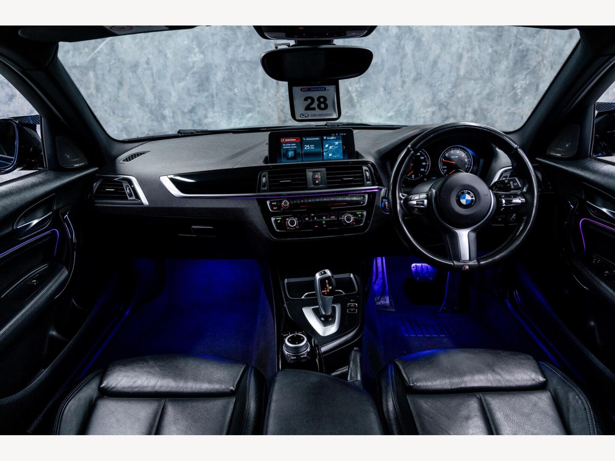 2019 BMW 1 Series image 16