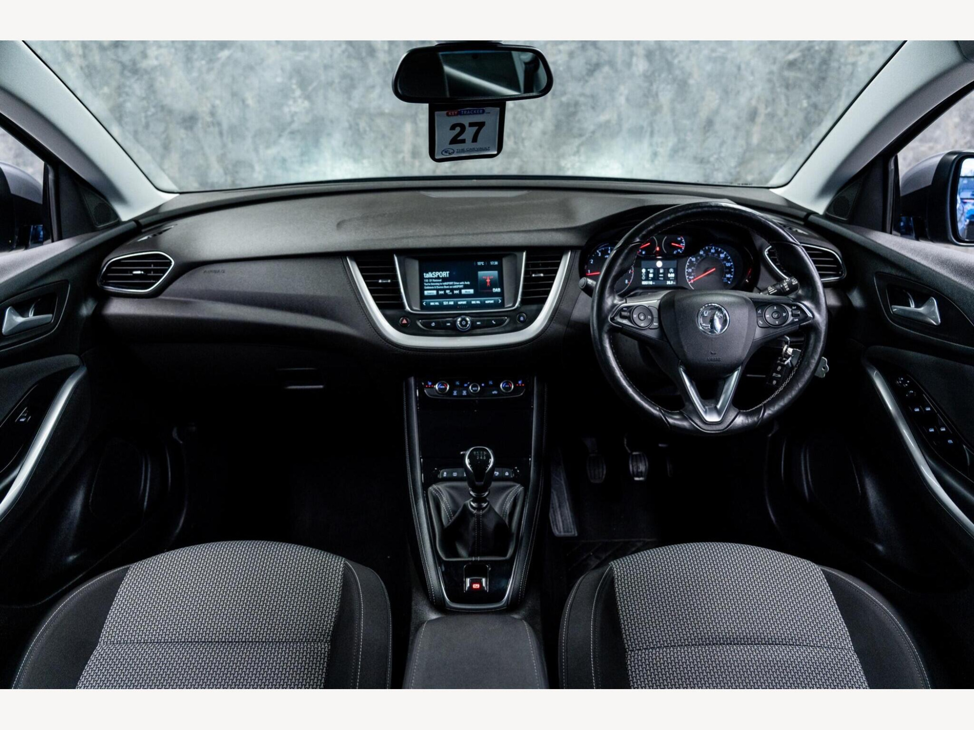 2018 Vauxhall Grandland X image 2
