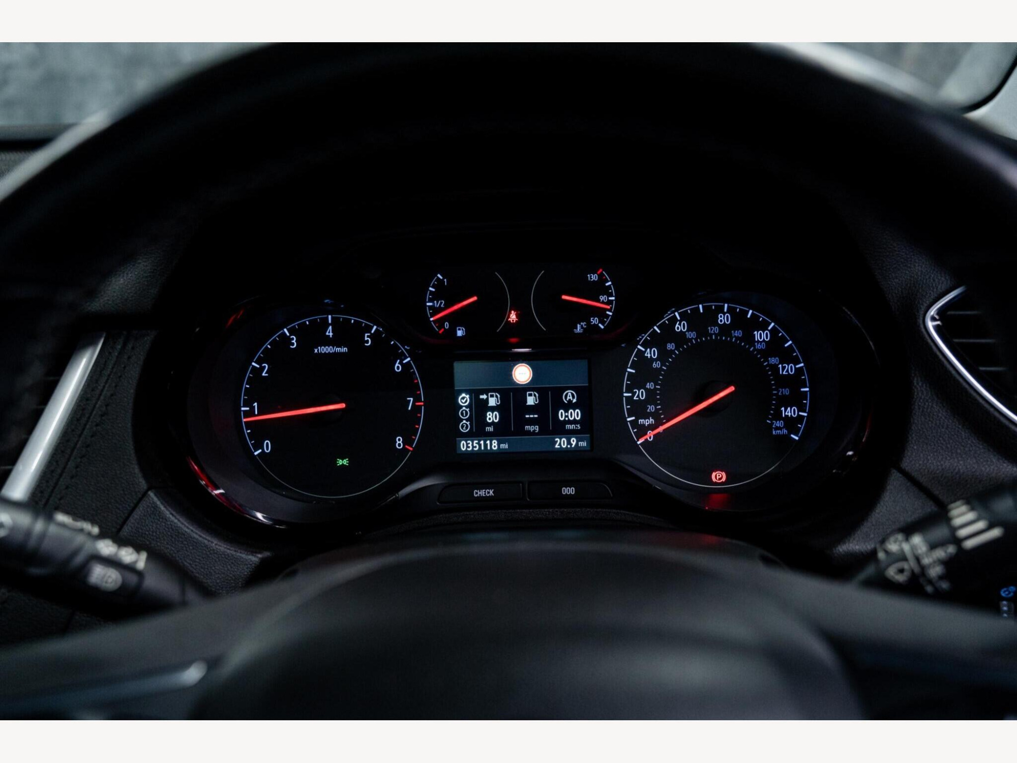 2018 Vauxhall Grandland X image 17