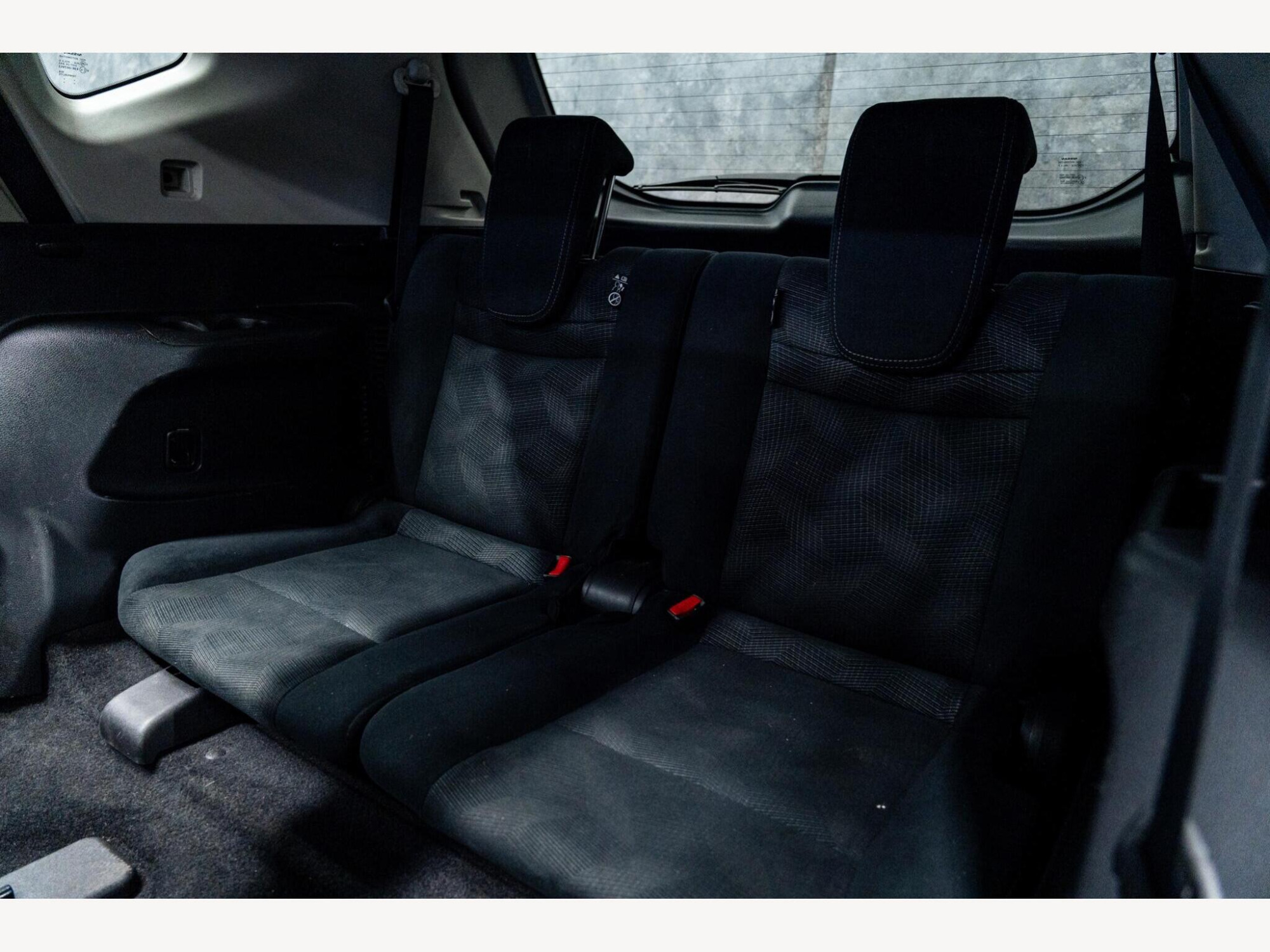 2015 Nissan X-Trail image 35