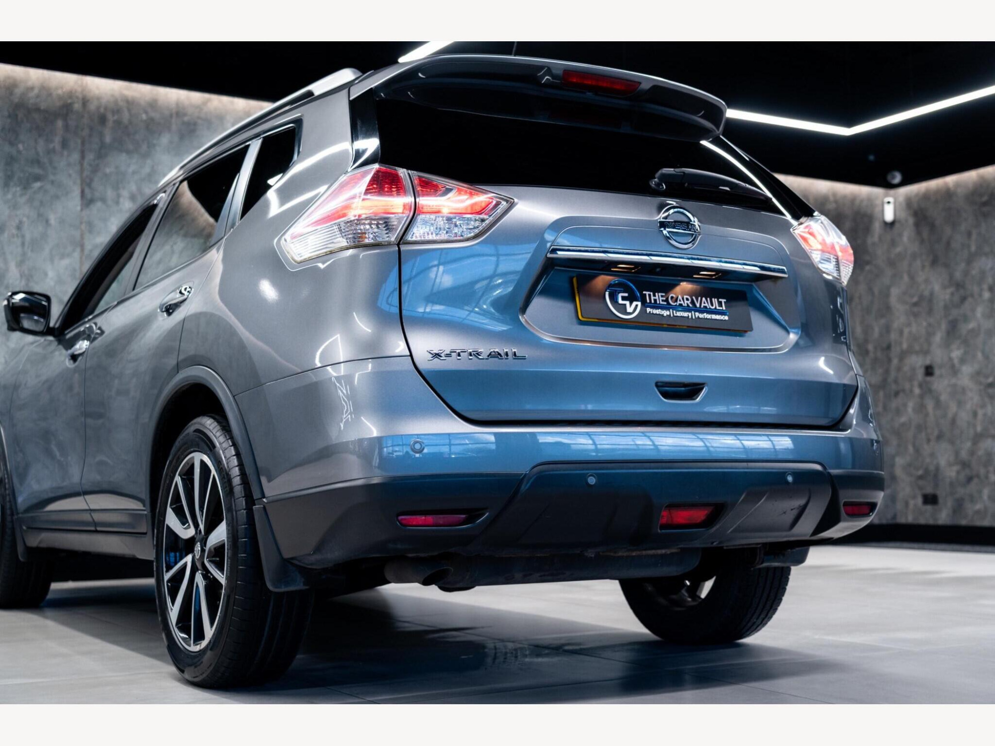 2015 Nissan X-Trail image 13