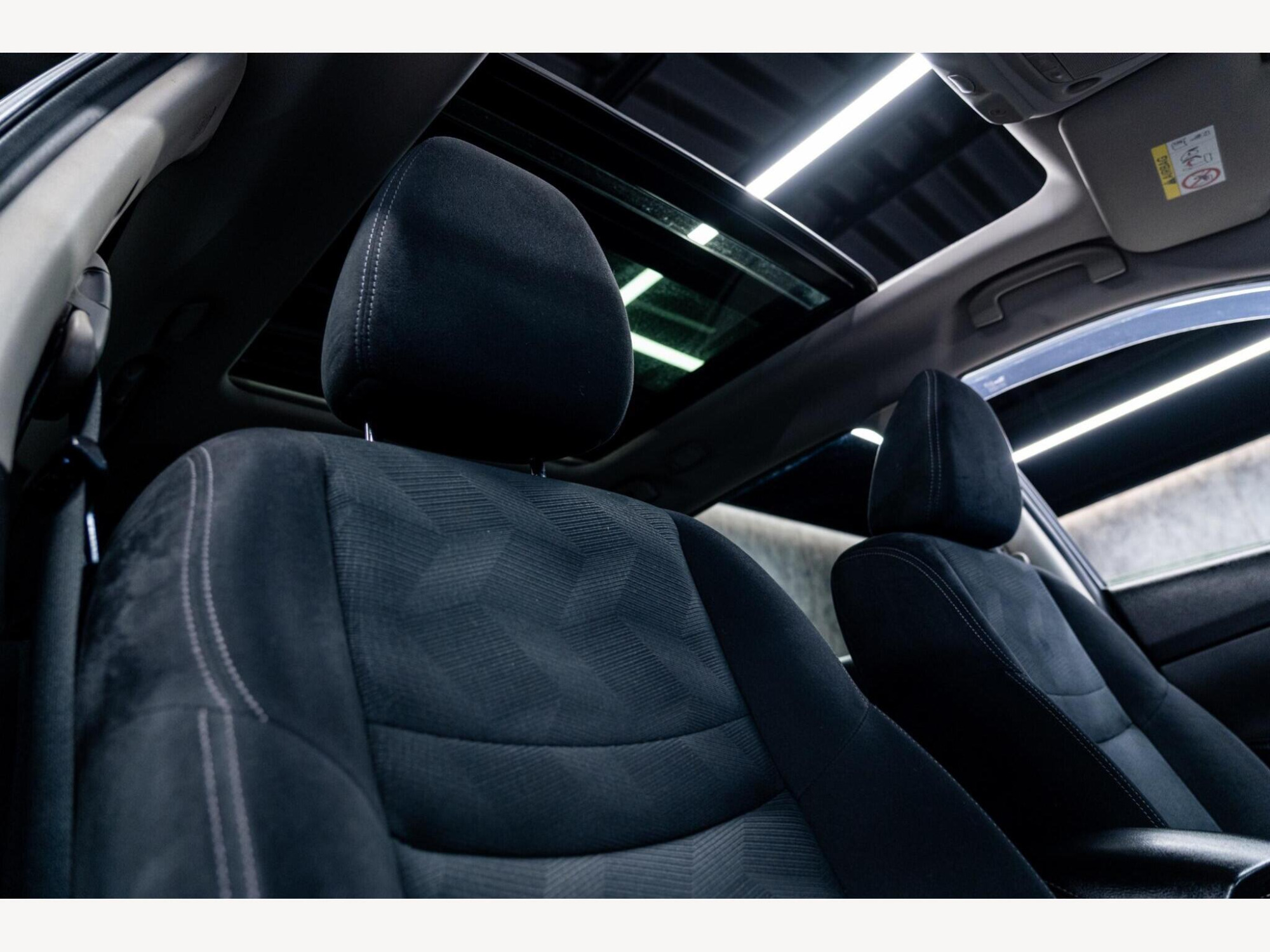2015 Nissan X-Trail image 29
