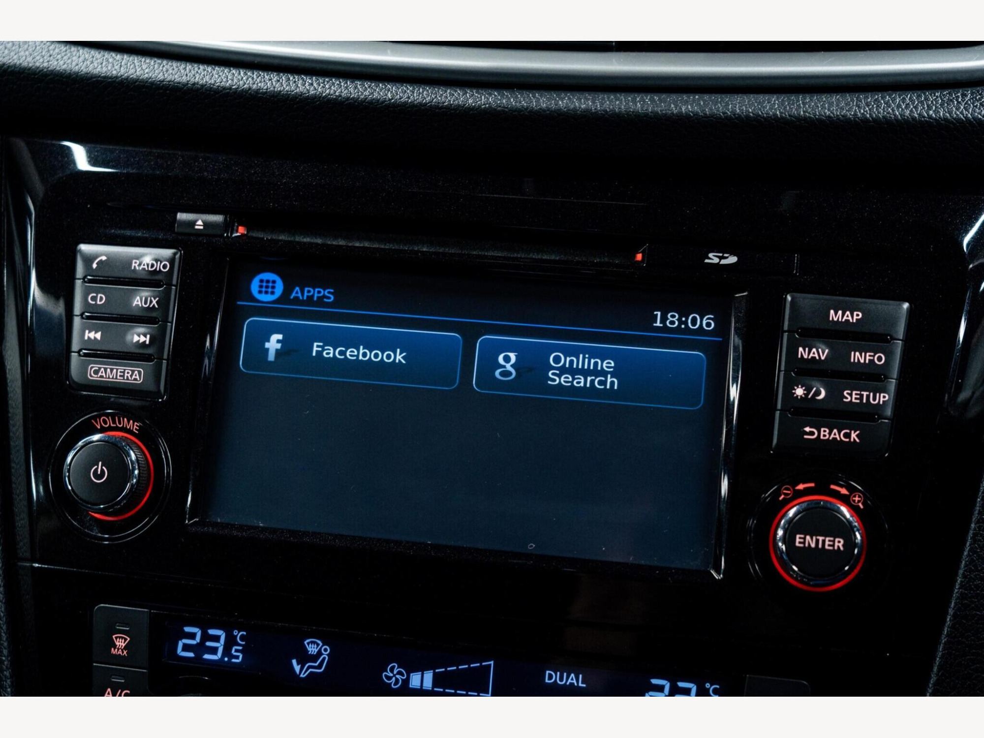 2015 Nissan X-Trail image 23