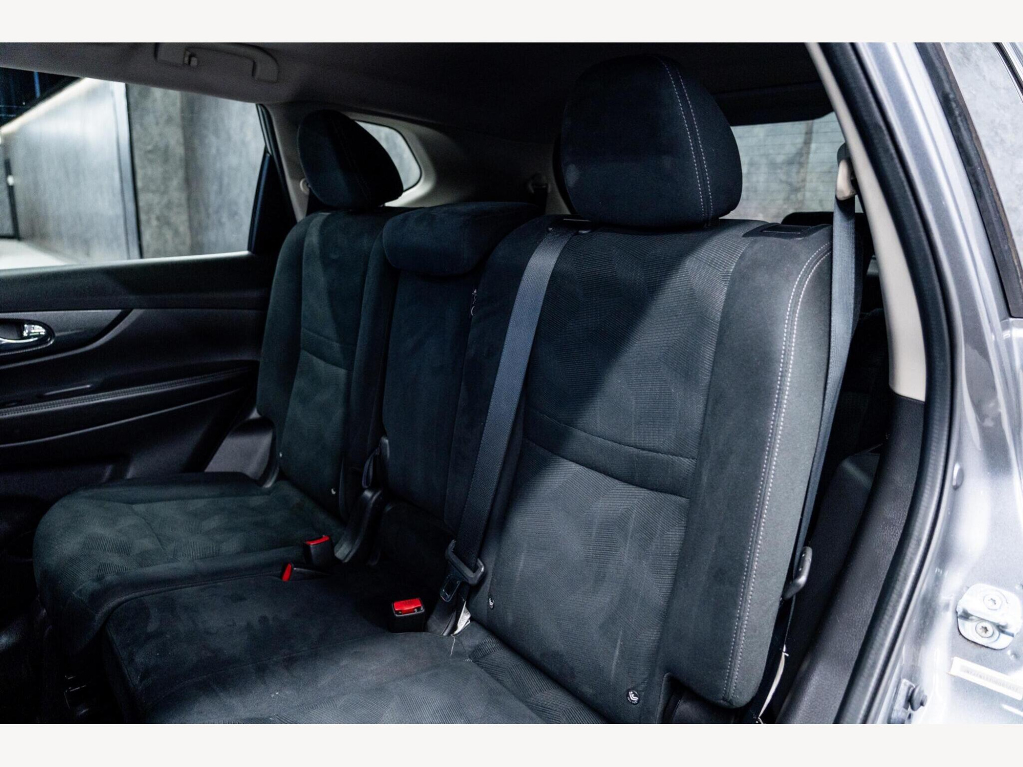2015 Nissan X-Trail image 34
