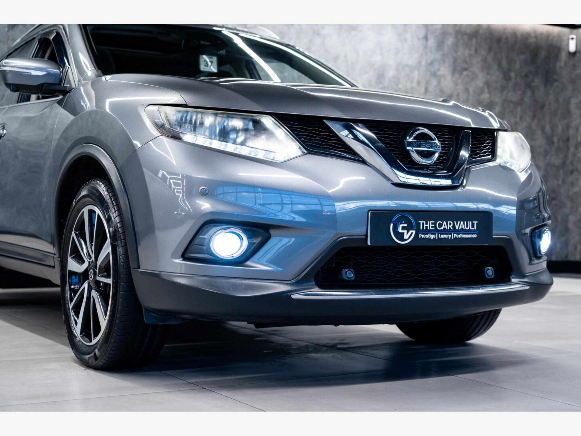 2015 Nissan X-Trail image 10