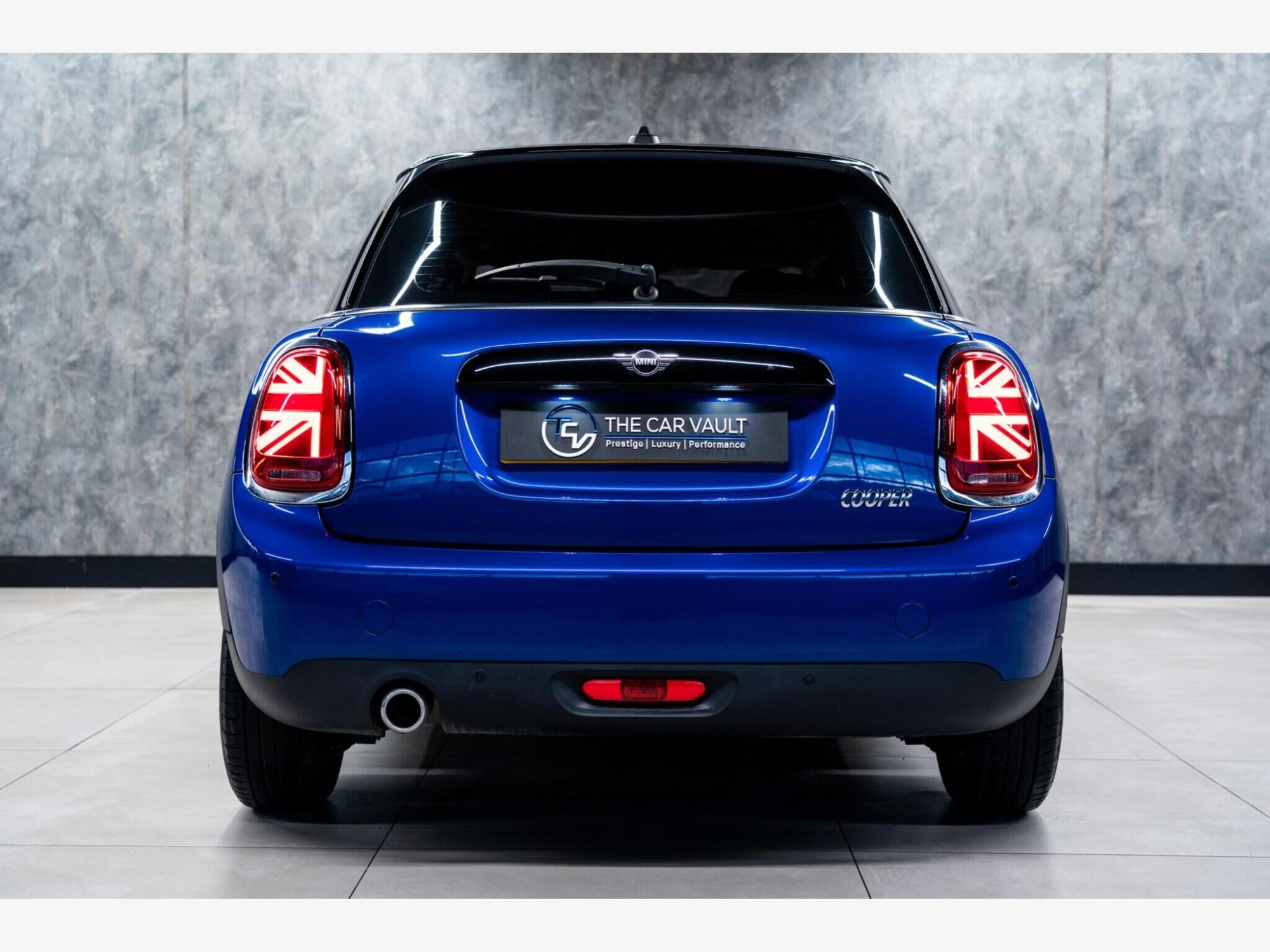 2019 MINI Hatch image 5