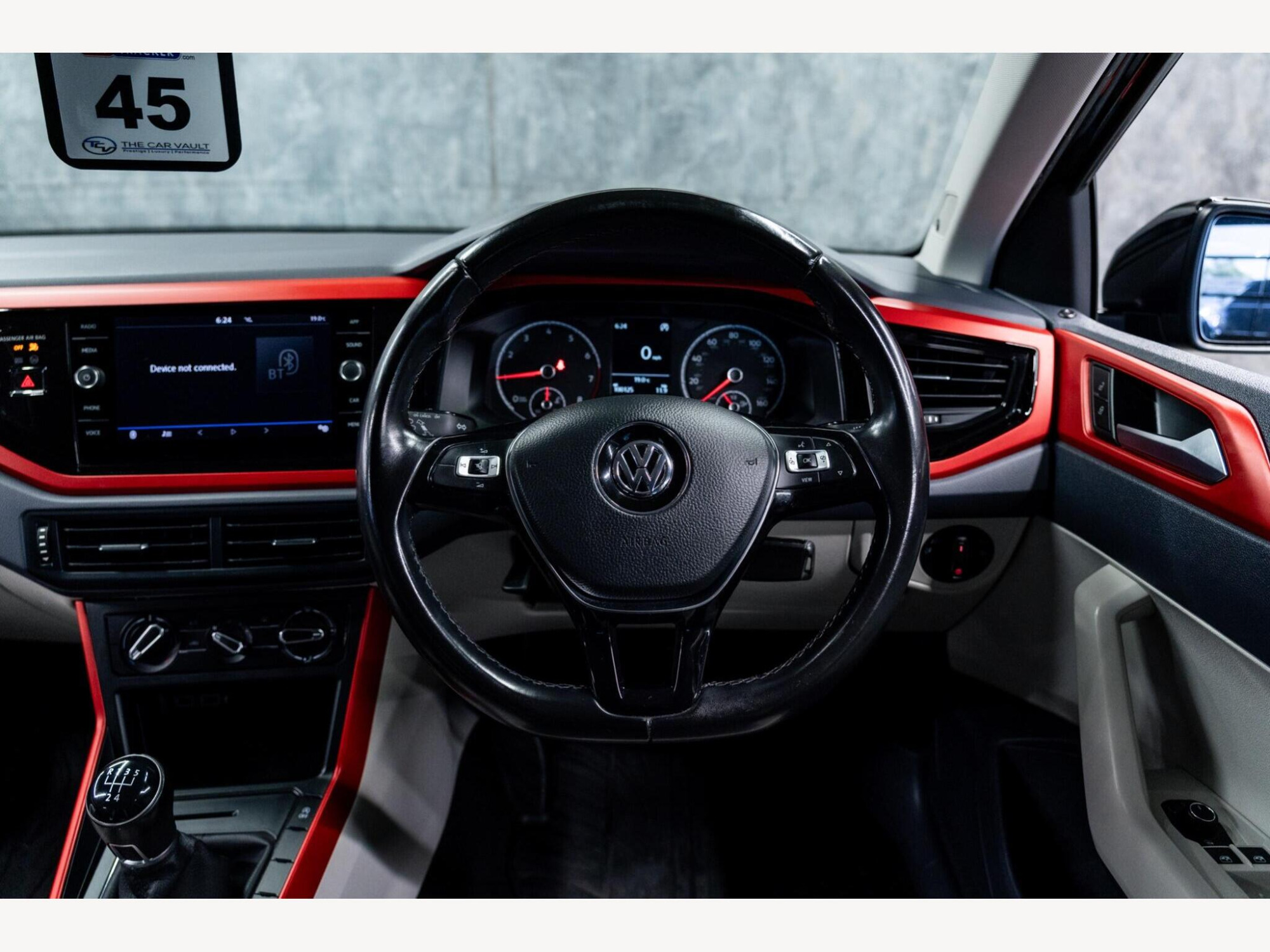 2018 Volkswagen Polo image 15