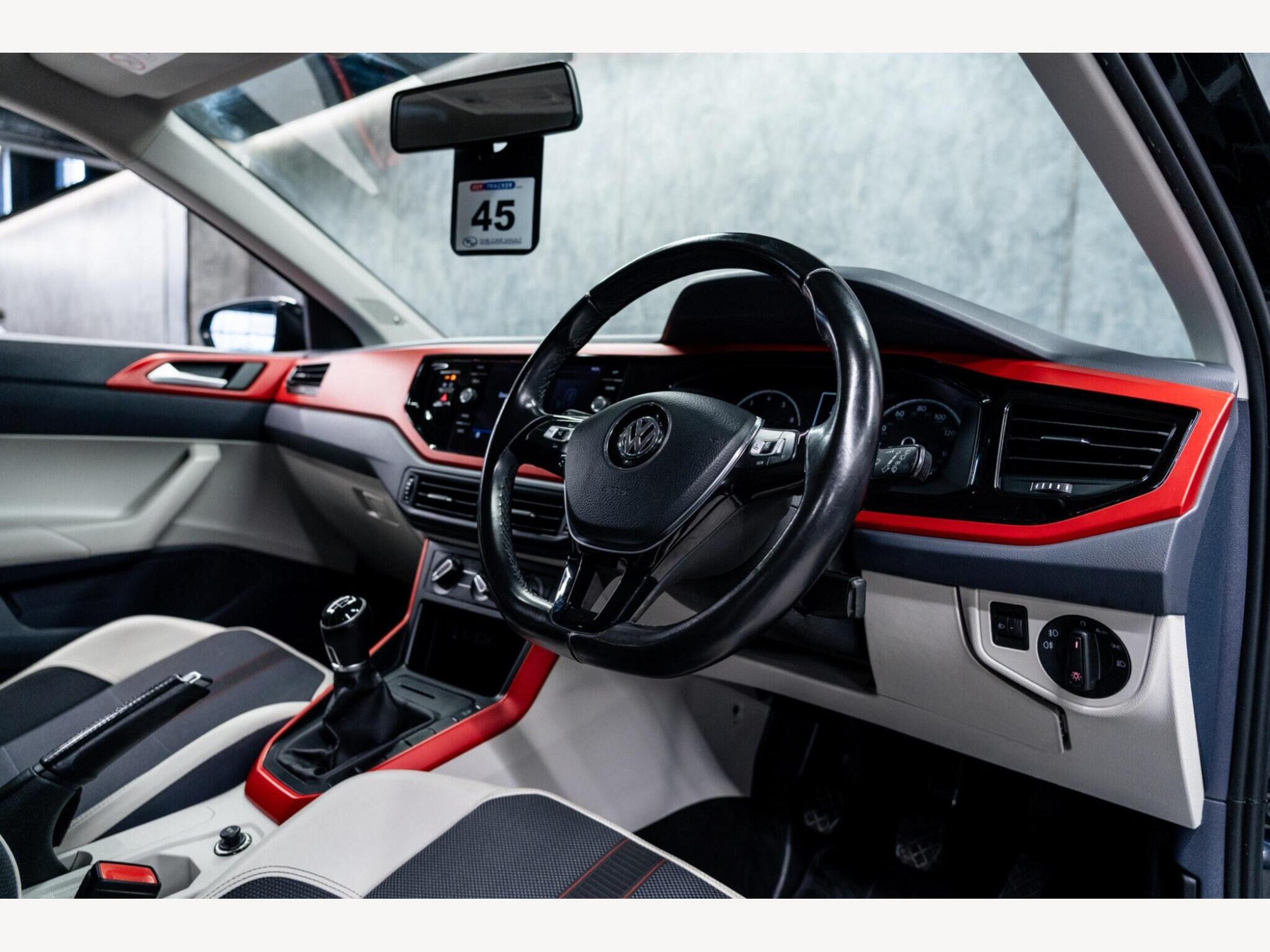 2018 Volkswagen Polo image 17