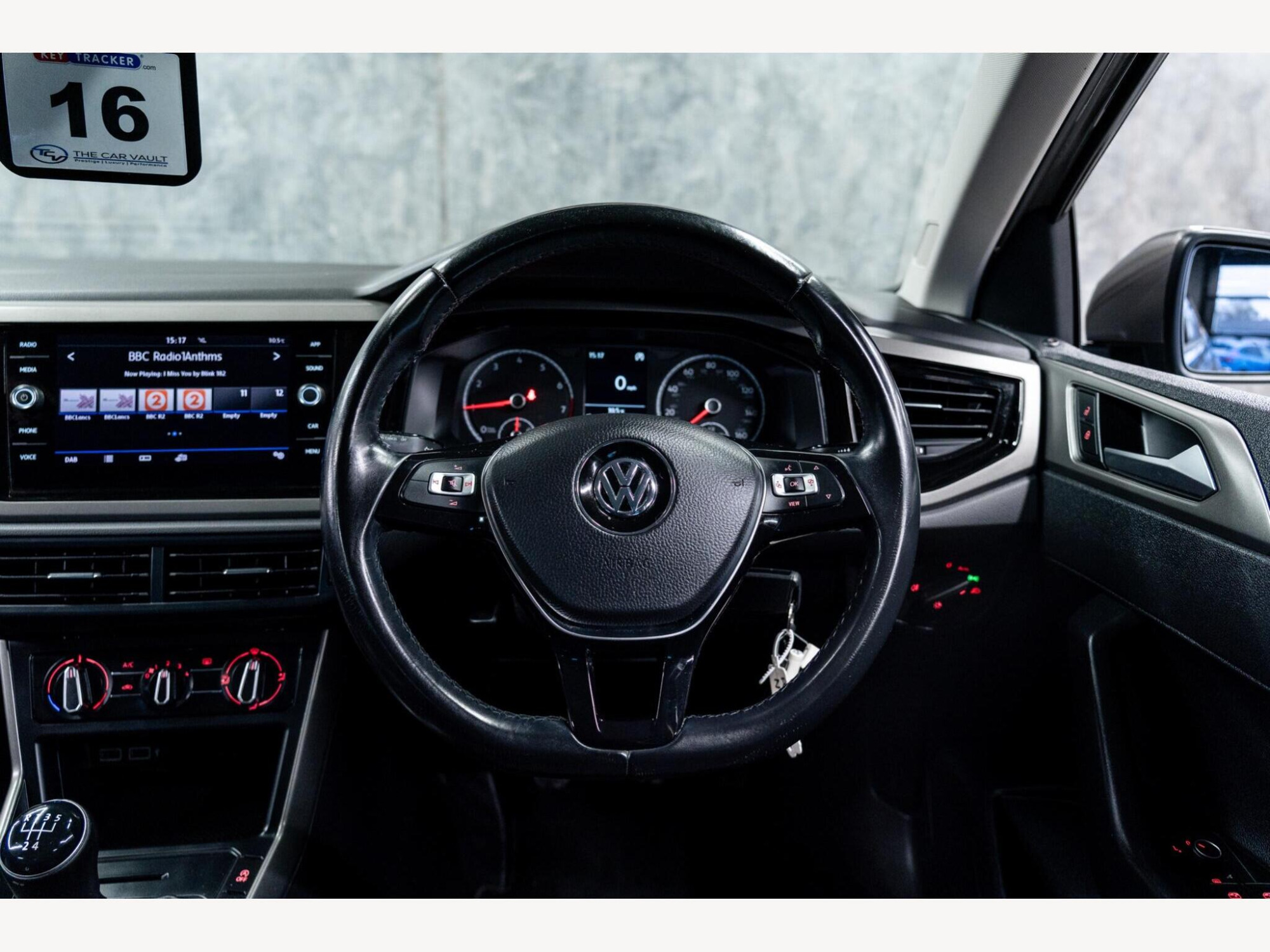 2019 Volkswagen Polo image 14