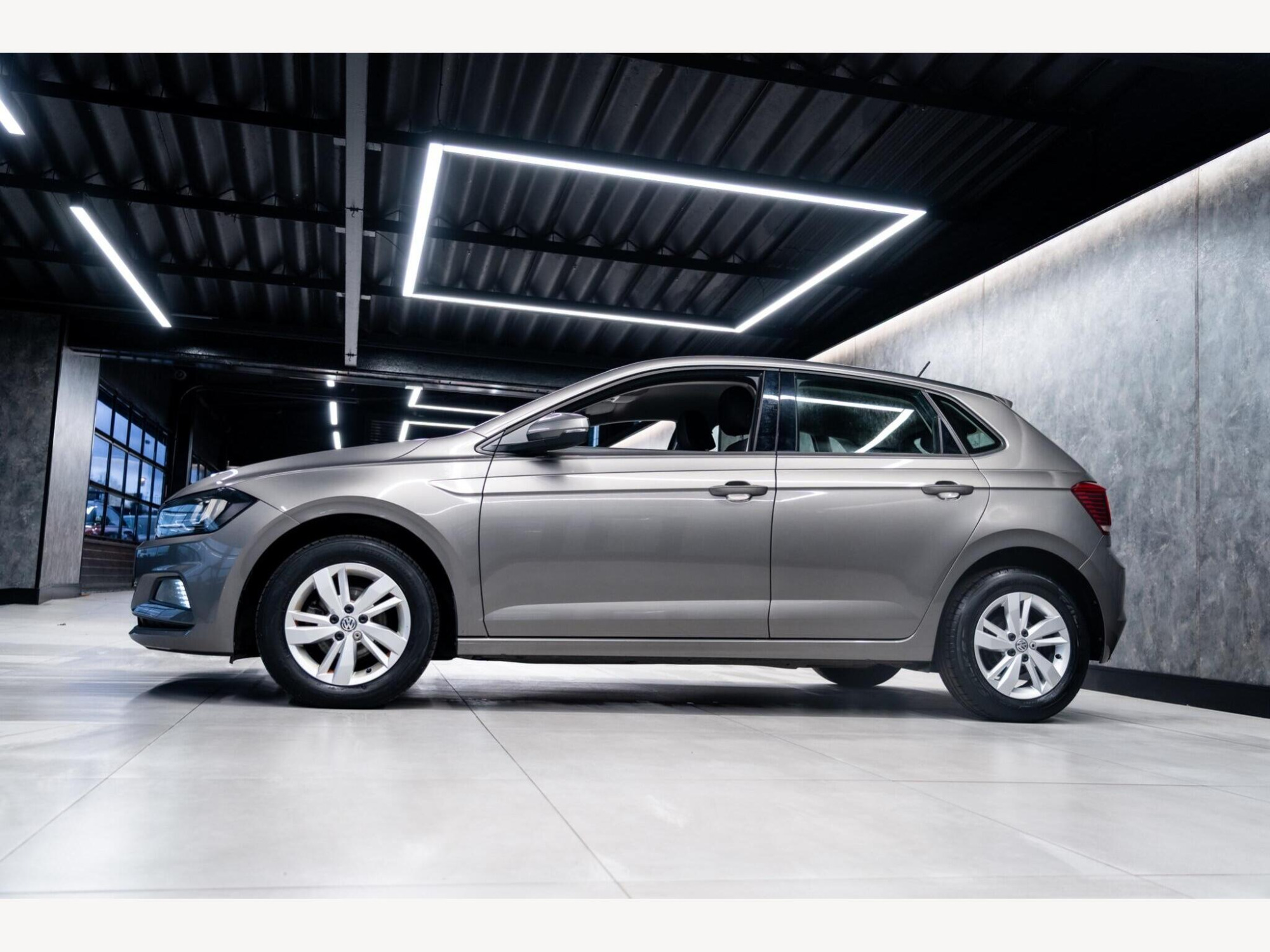 2019 Volkswagen Polo image 8
