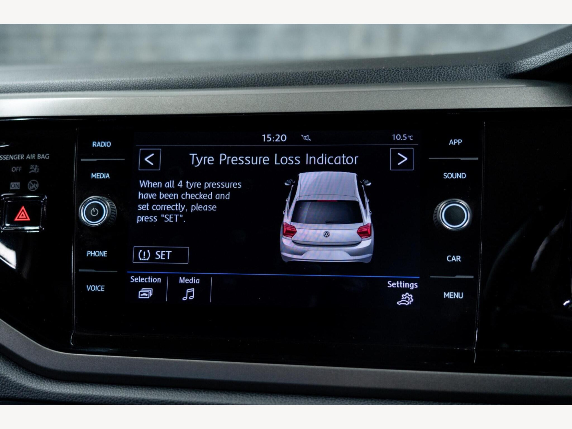 2019 Volkswagen Polo image 28