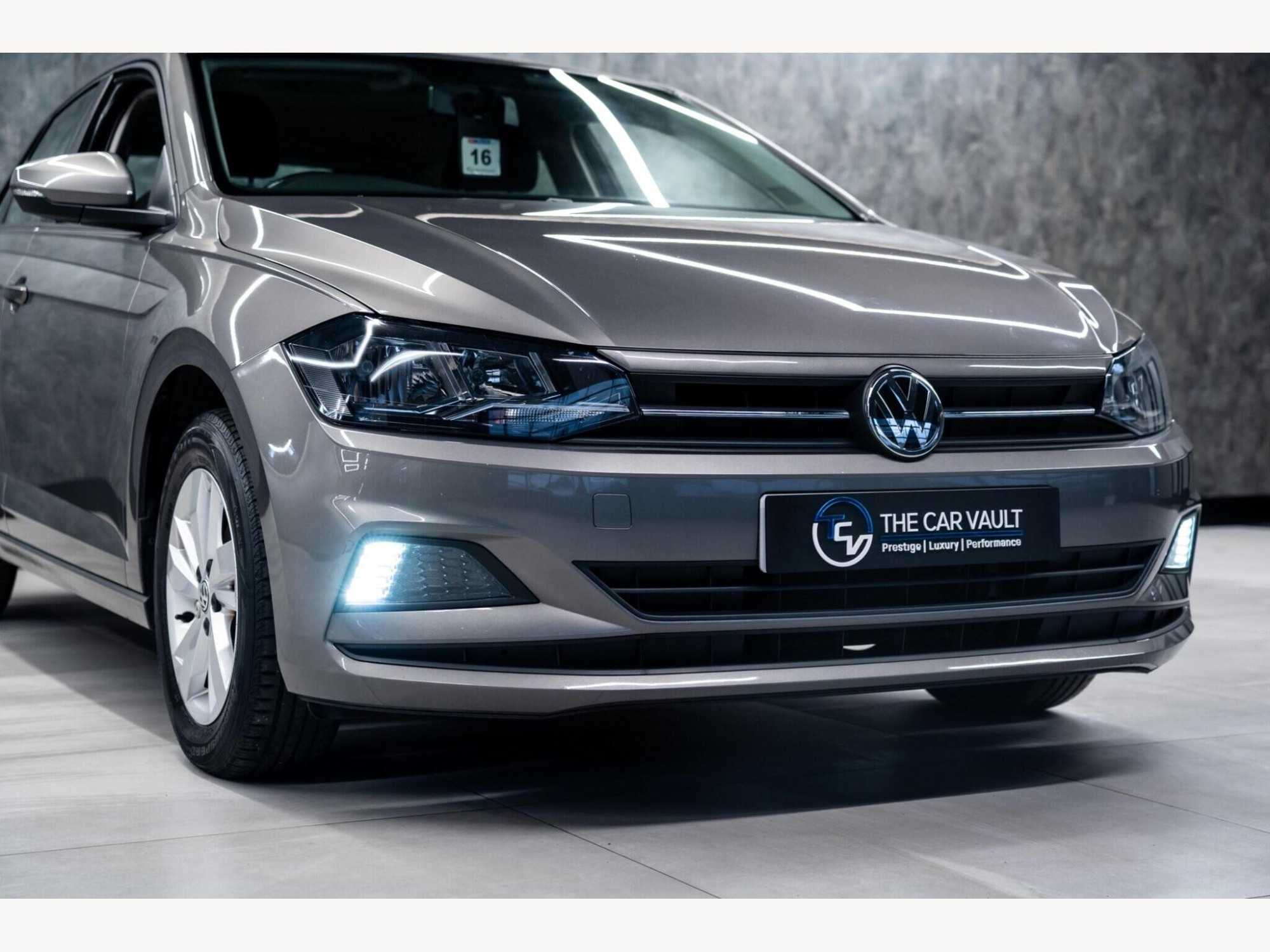 2019 Volkswagen Polo image 9