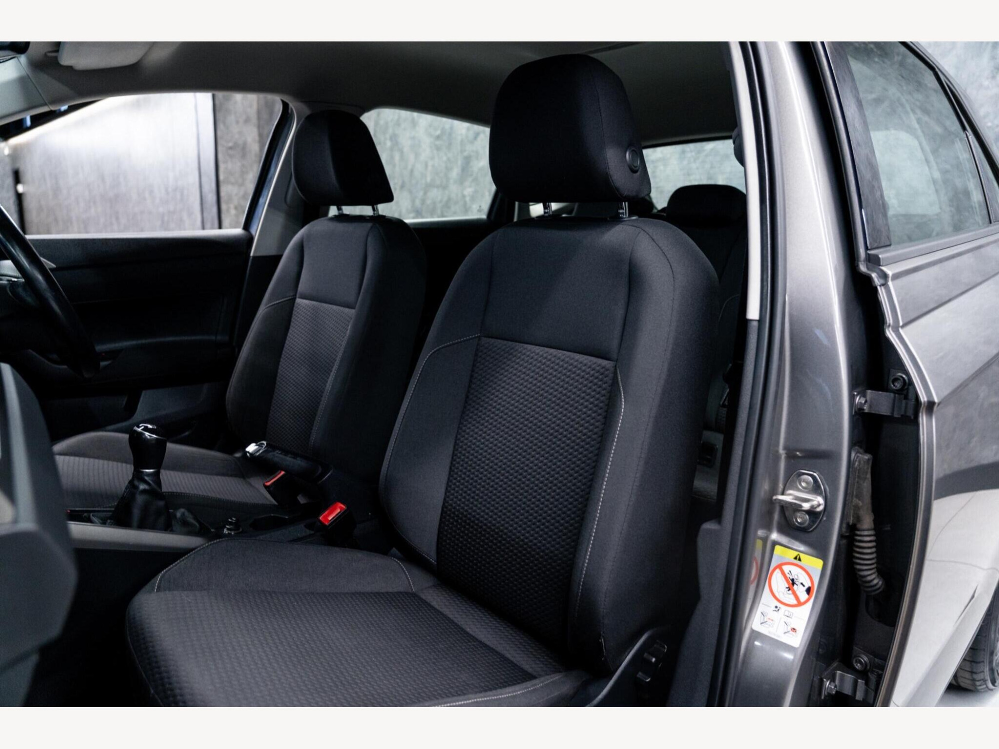 2019 Volkswagen Polo image 37