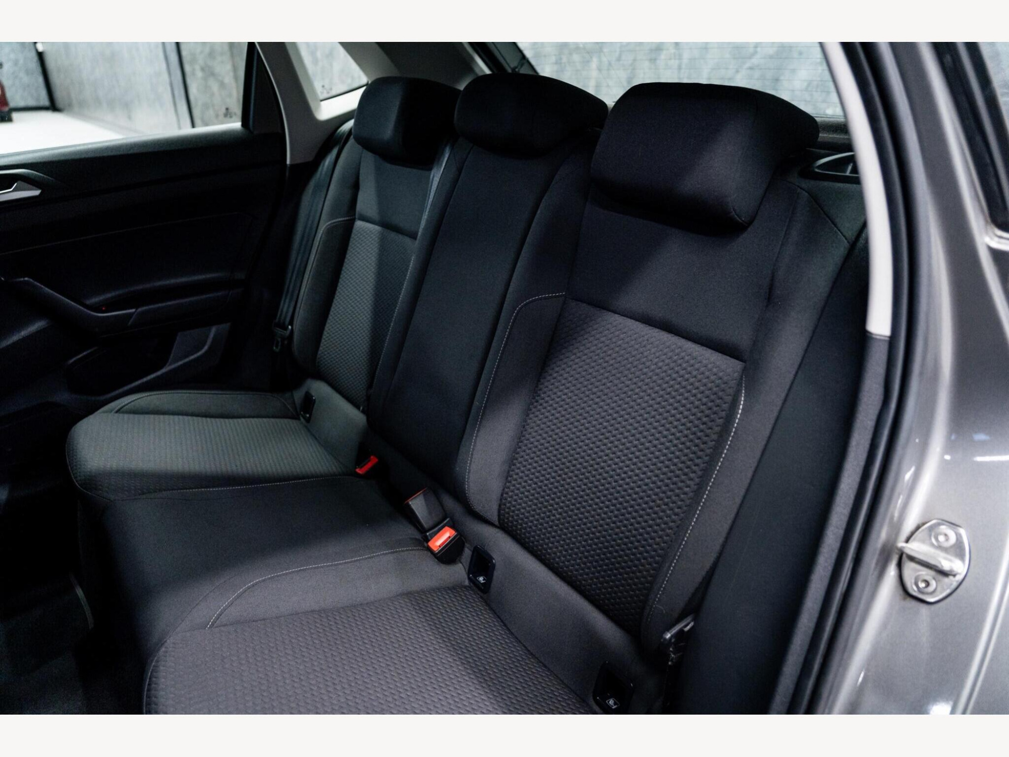 2019 Volkswagen Polo image 38