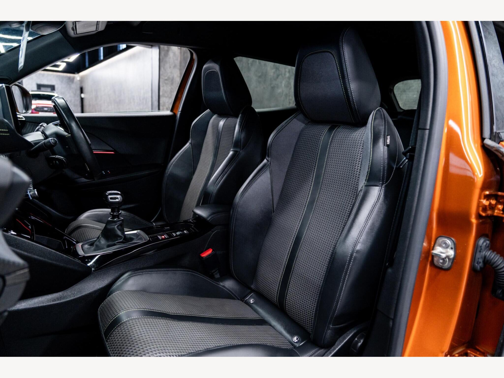 2020 Peugeot 2008 image 39