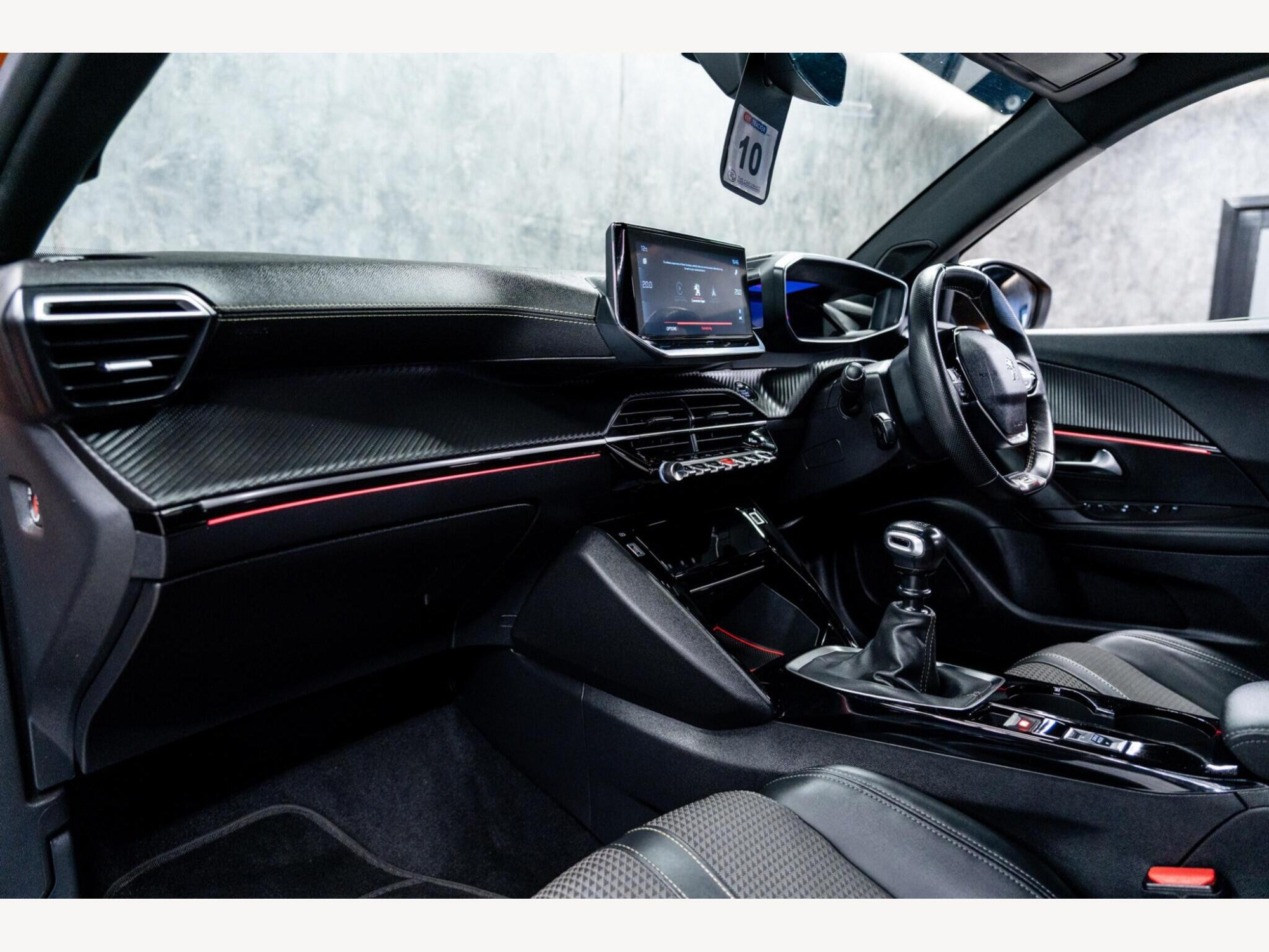 2020 Peugeot 2008 image 35