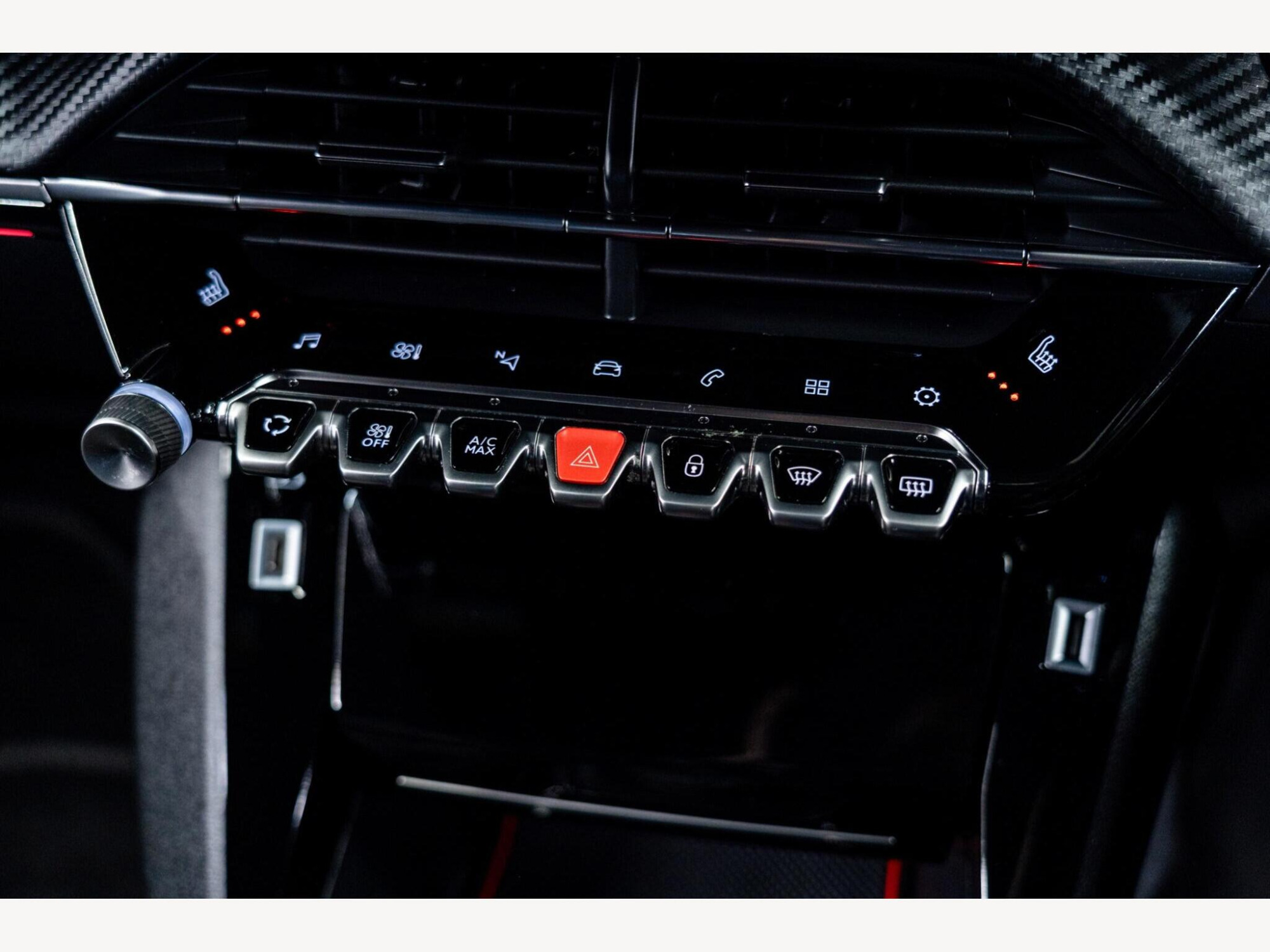 2020 Peugeot 2008 image 31