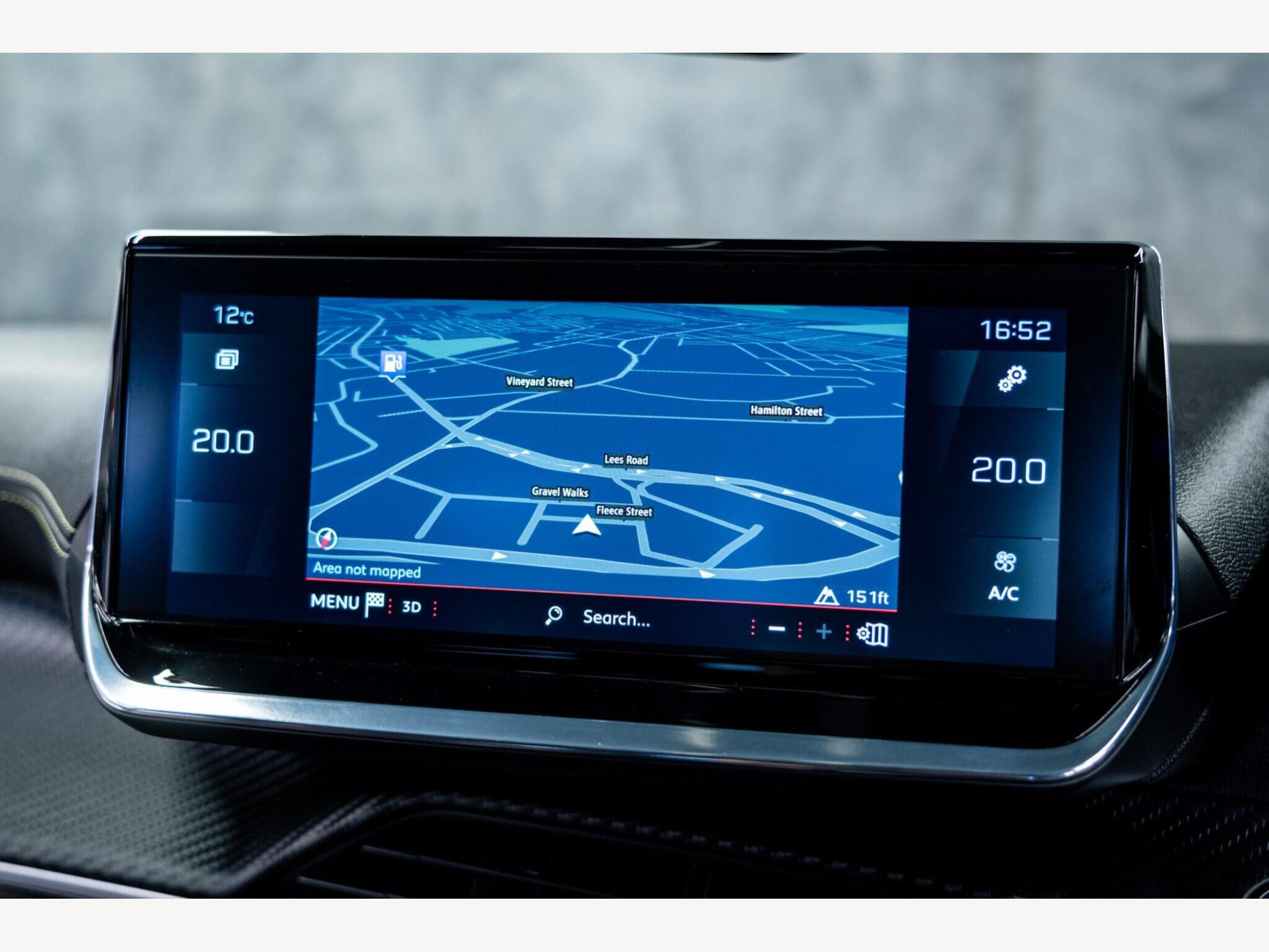 2020 Peugeot 2008 image 22