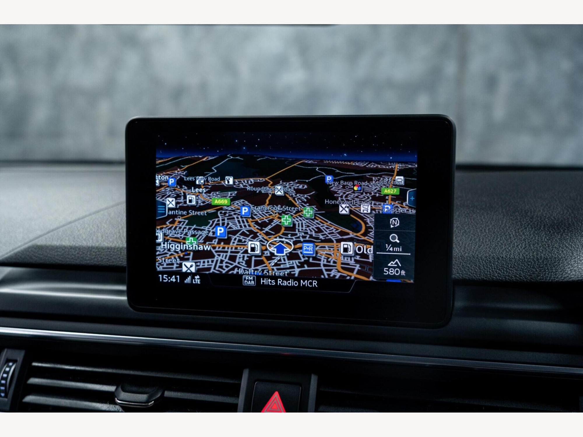 2017 Audi A4 image 17