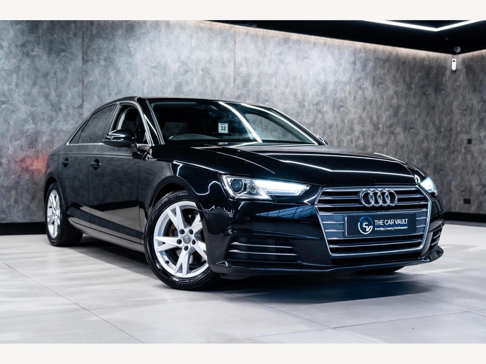 2017 Audi A4 image 1