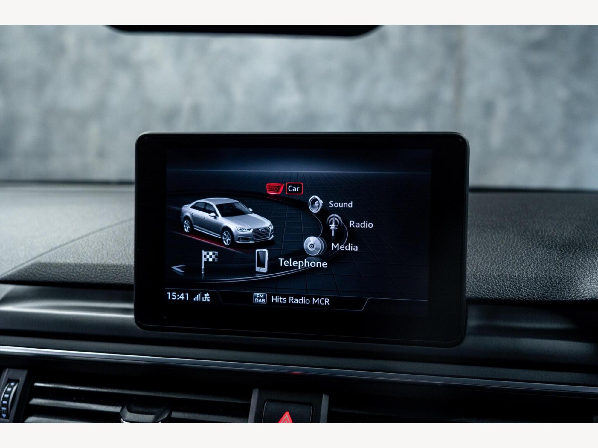 2017 Audi A4 image 21