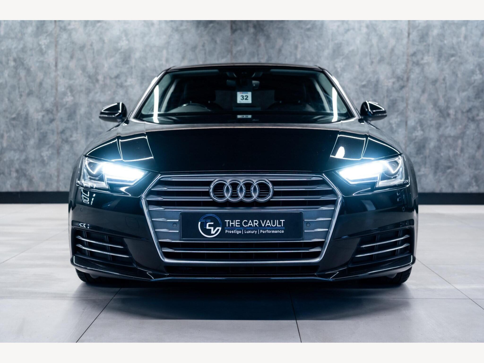 2017 Audi A4 image 4