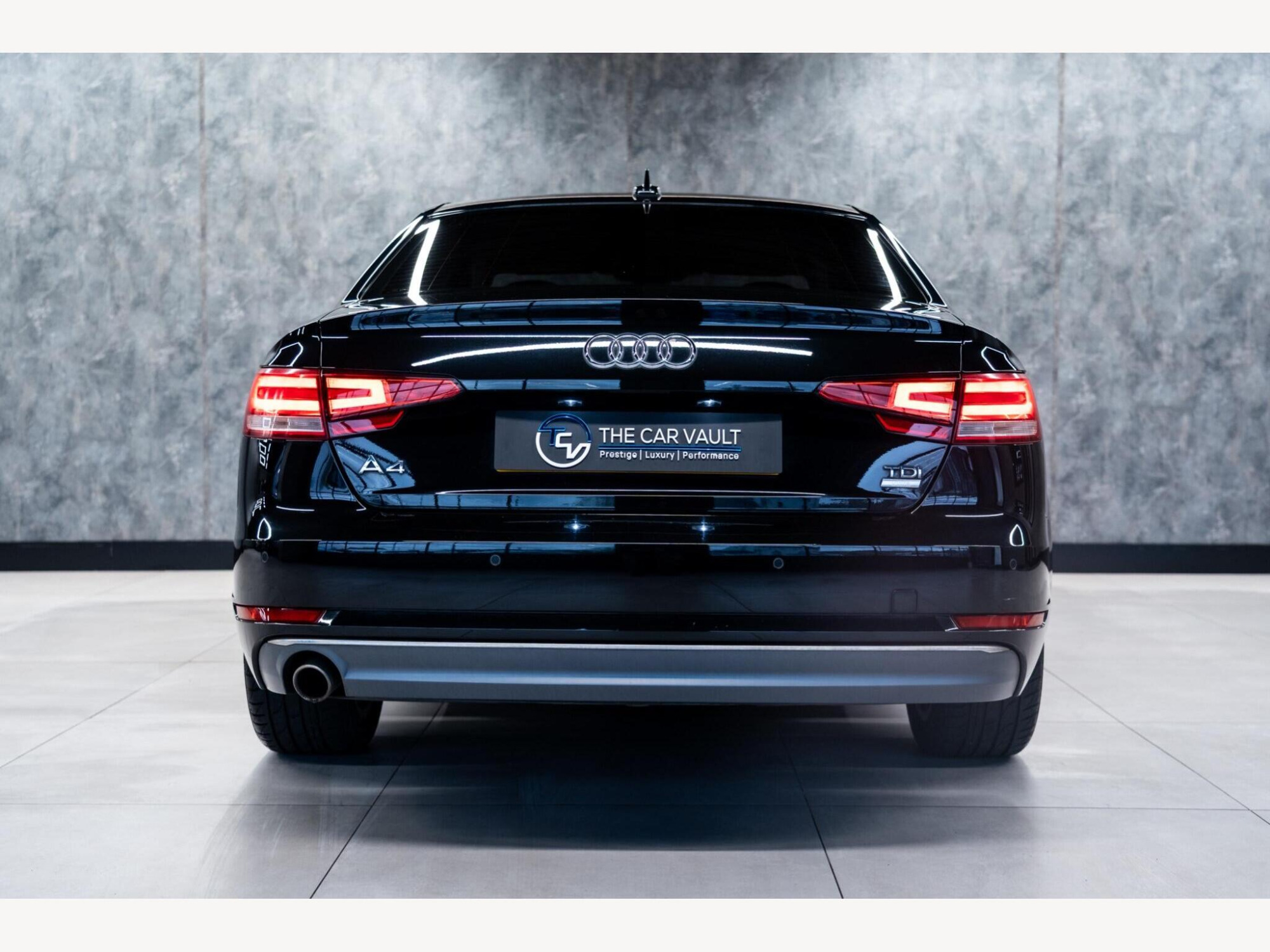 2017 Audi A4 image 7