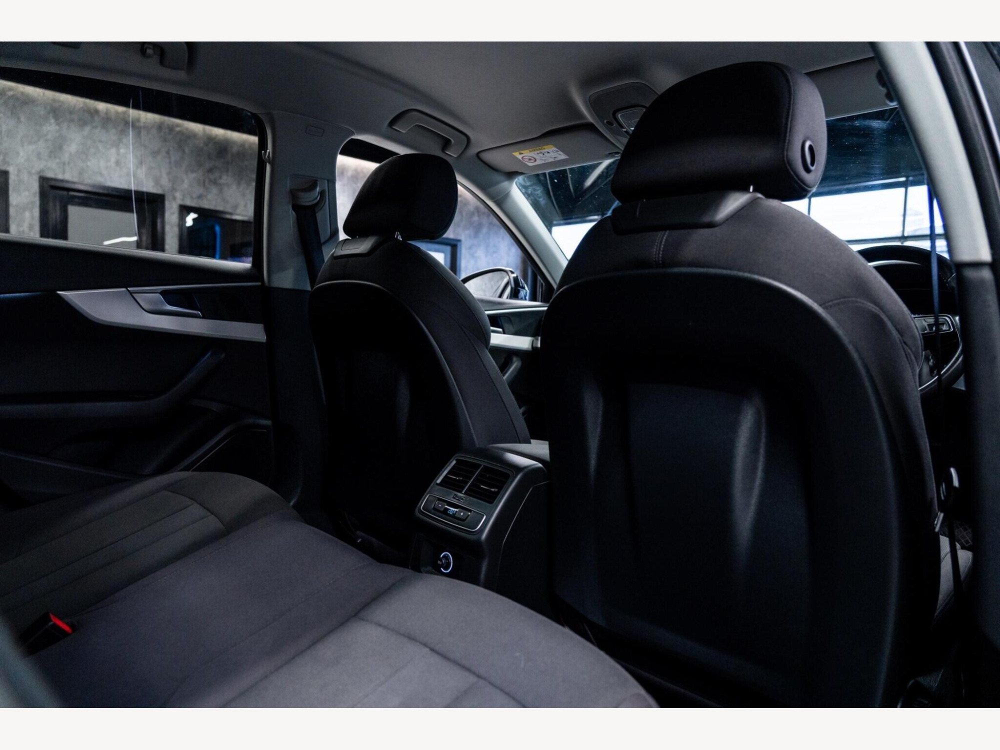 2017 Audi A4 image 36