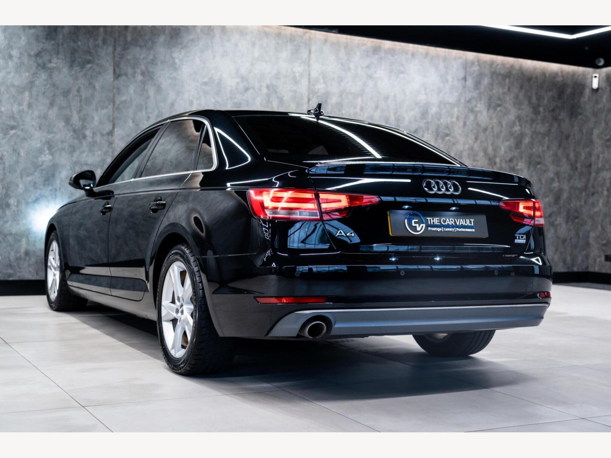 2017 Audi A4 image 6